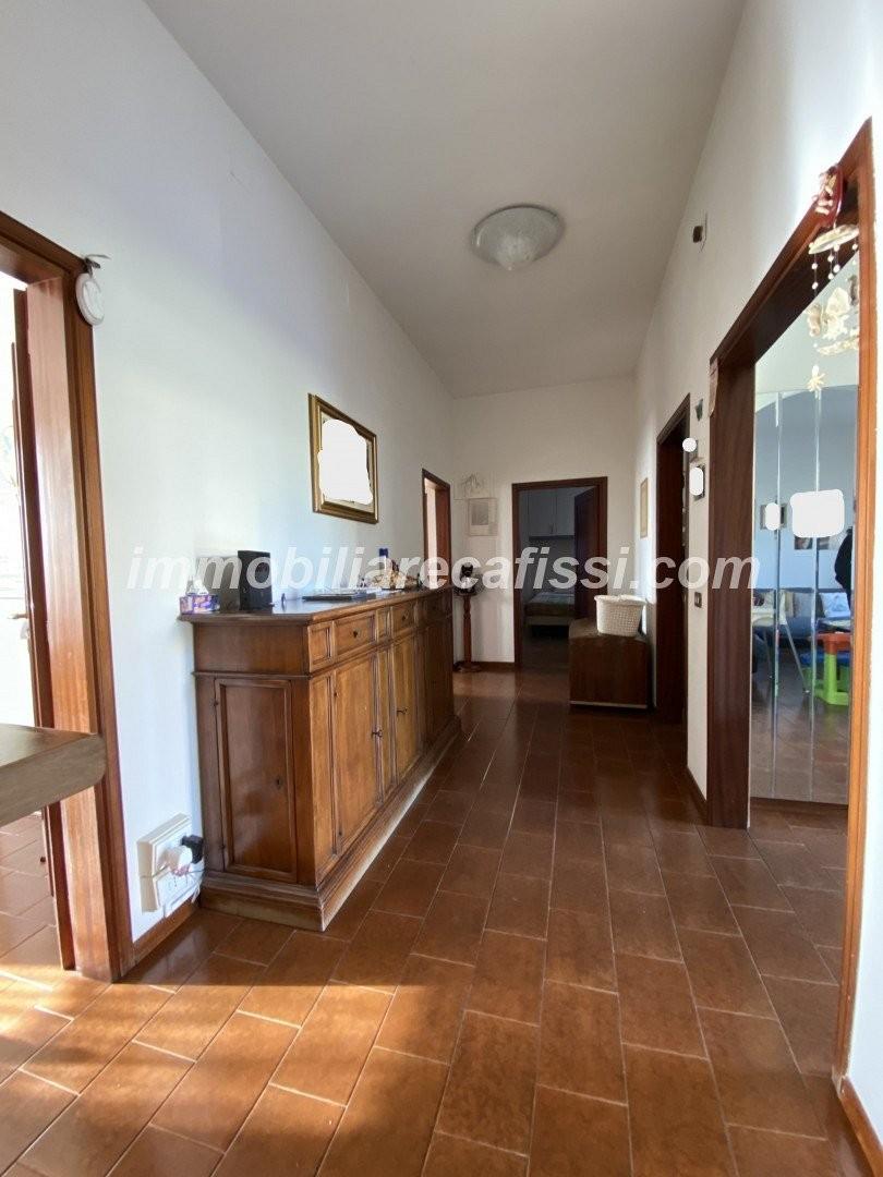 Villa Bifamiliare con giardino, Carmignano seano