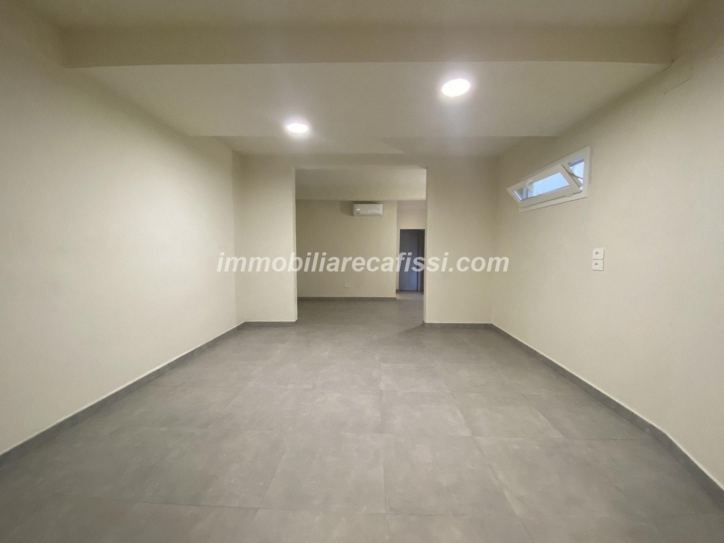 Locale commerciale ristrutturata a Poggio a Caiano