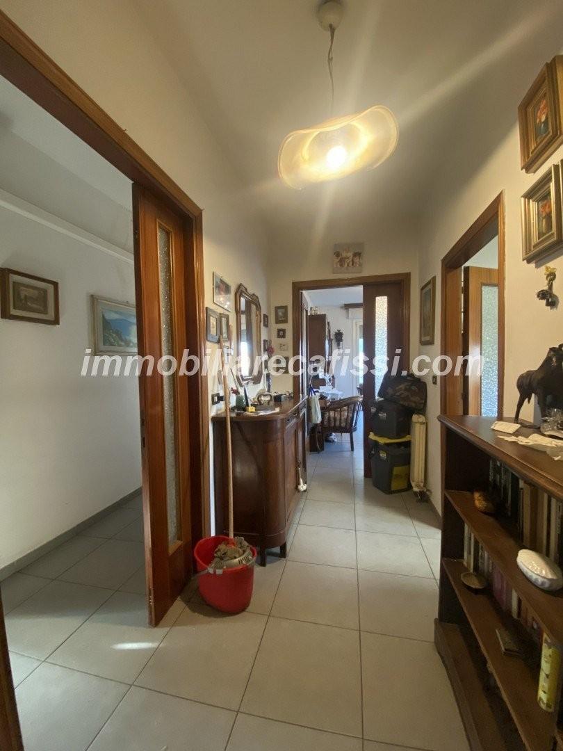 Appartamento con terrazzi, Campi Bisenzio san piero a ponti