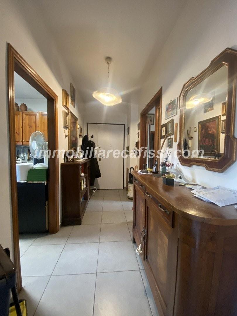 Appartamento con terrazzi, Campi Bisenzio san piero a ponti