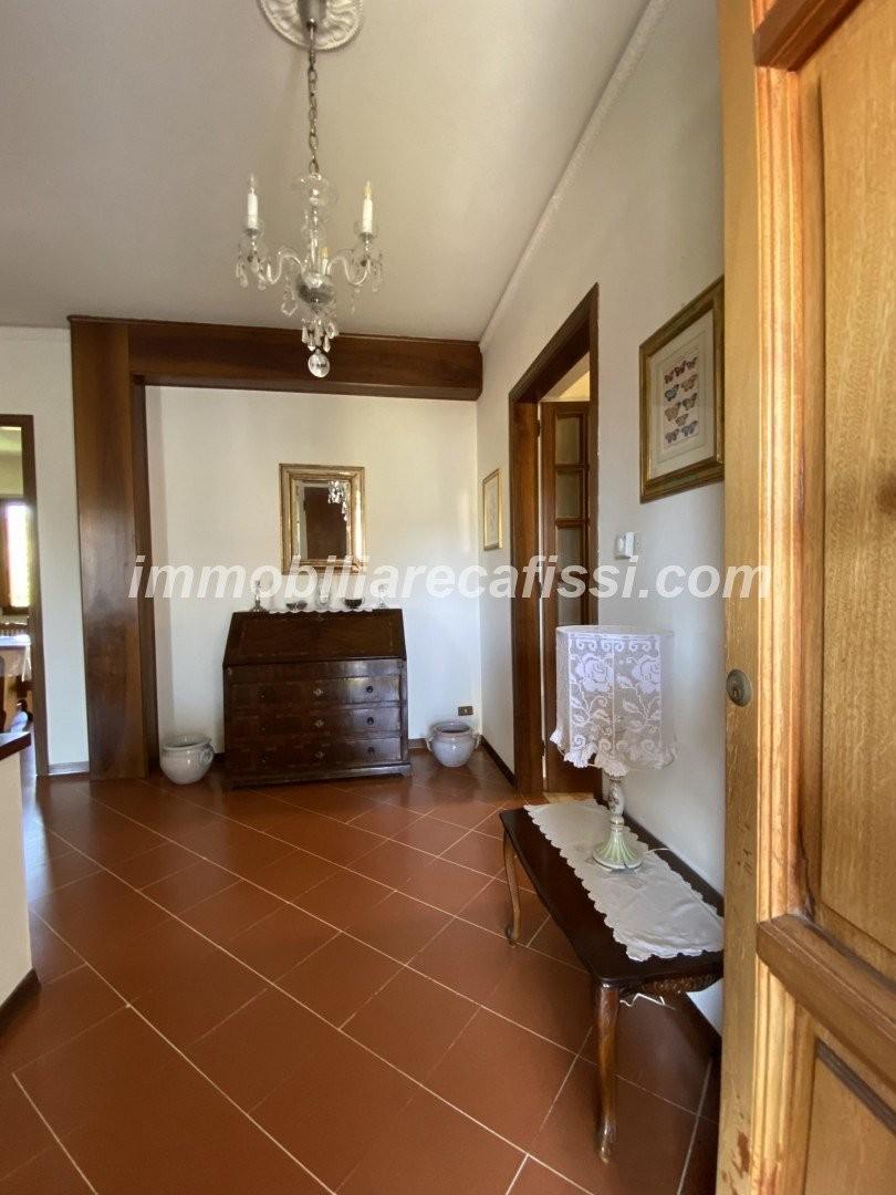 Villa Bifamiliare con giardino, Carmignano seano