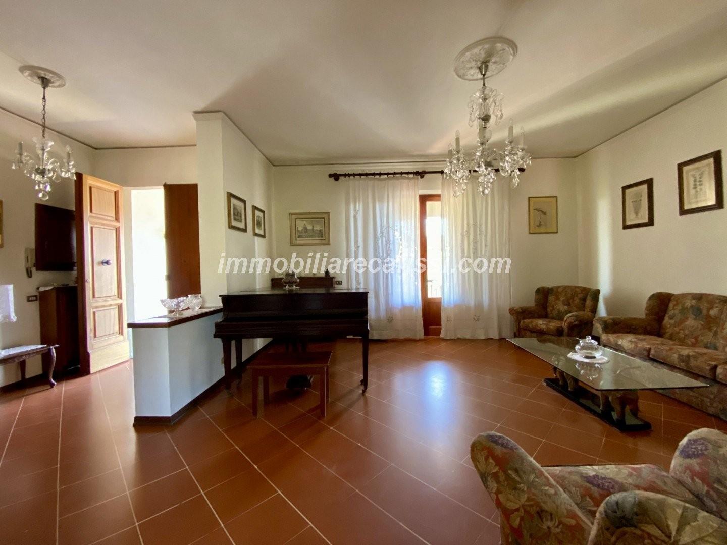 Villa Bifamiliare con giardino, Carmignano seano