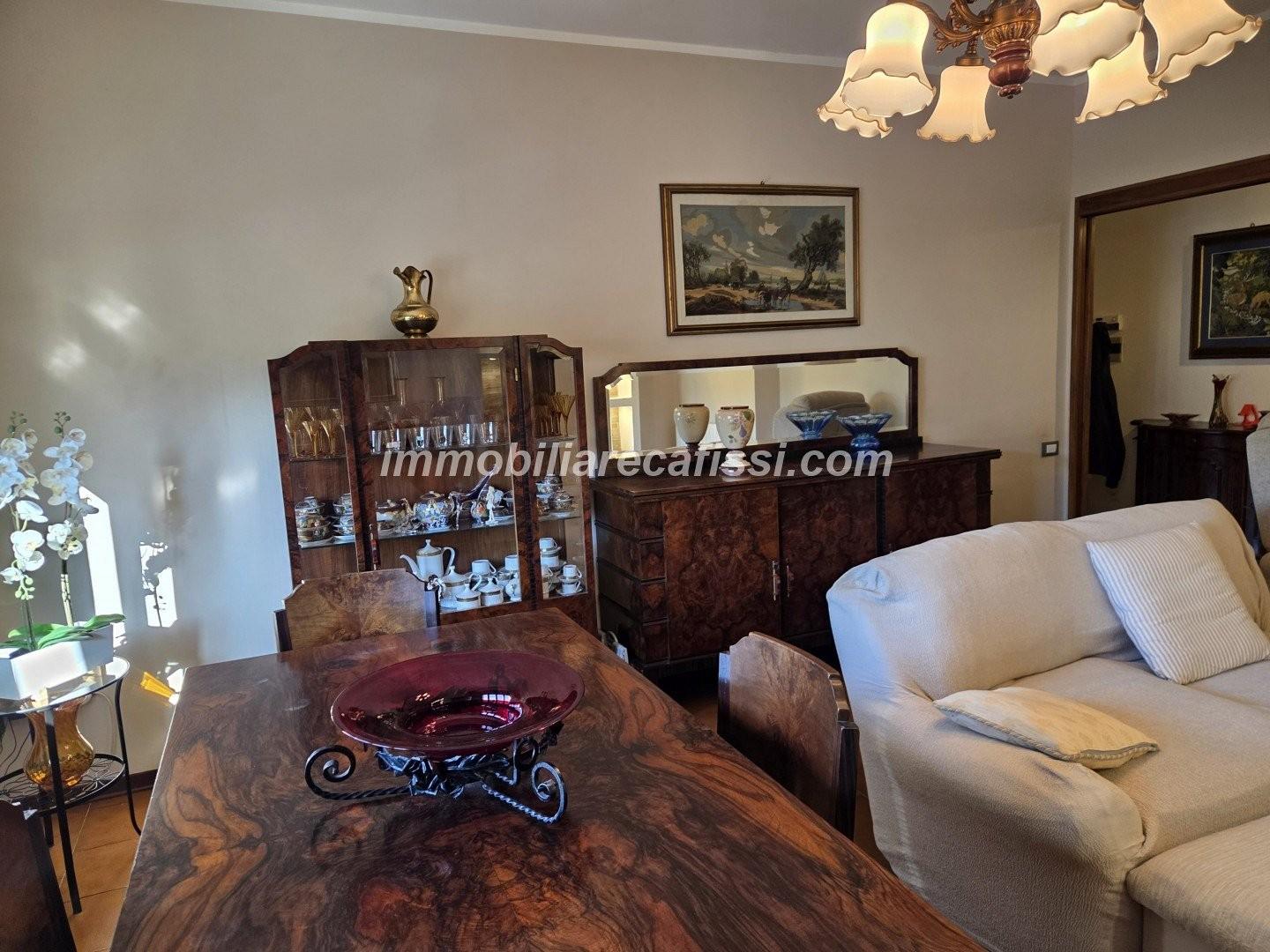 Stabile/Palazzo con terrazzi a Poggio a Caiano