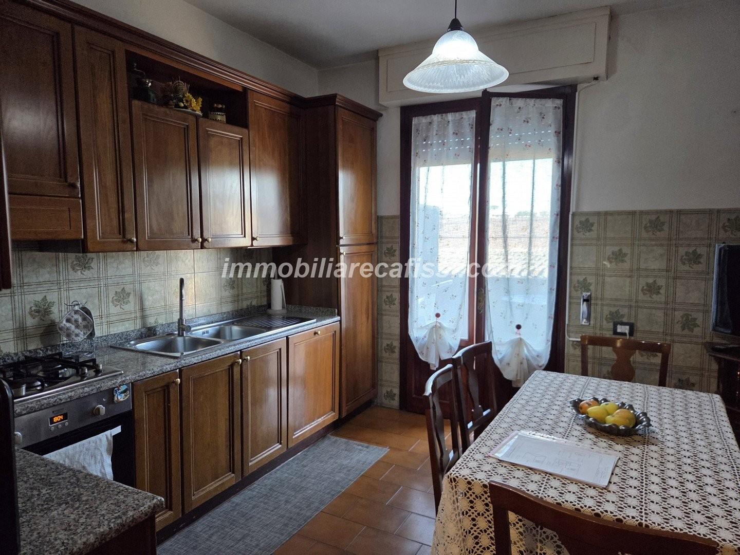 Stabile/Palazzo con terrazzi a Poggio a Caiano