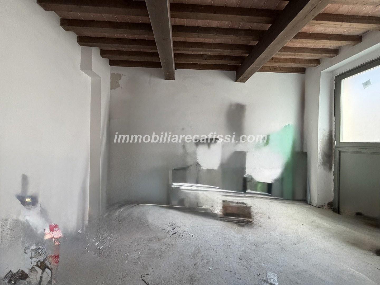 Quadrilocale ristrutturato a Poggio a Caiano