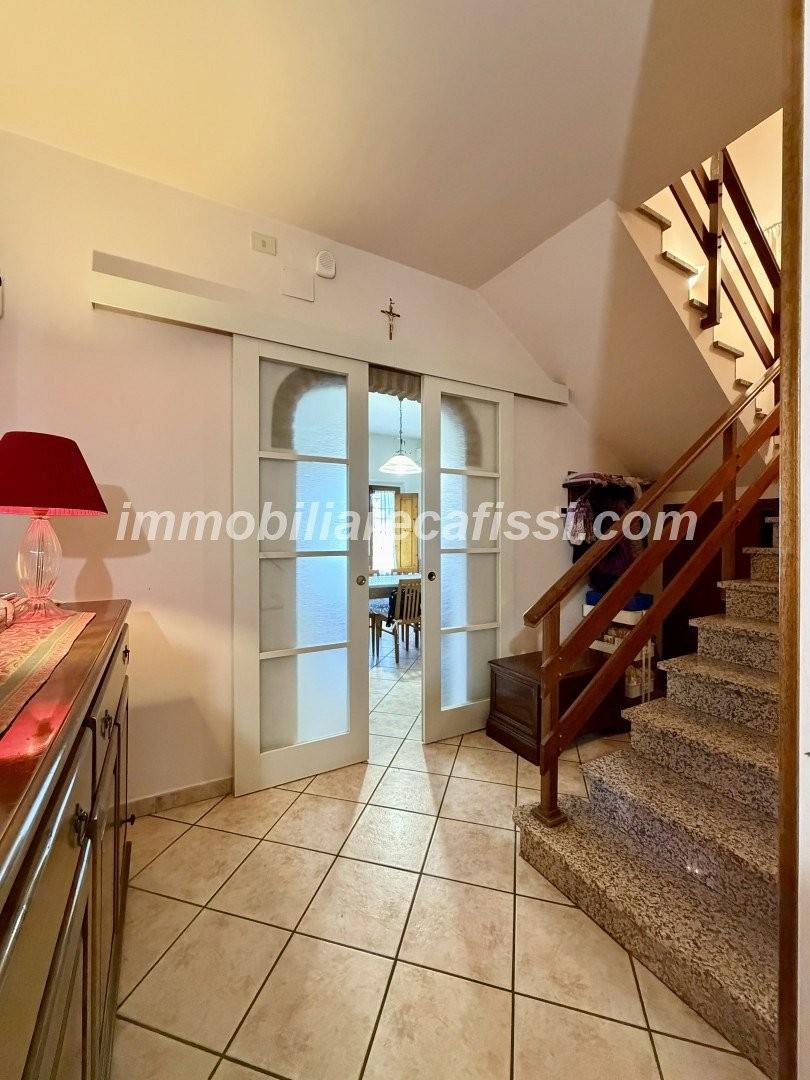 Casa indipendente con giardino, Carmignano seano