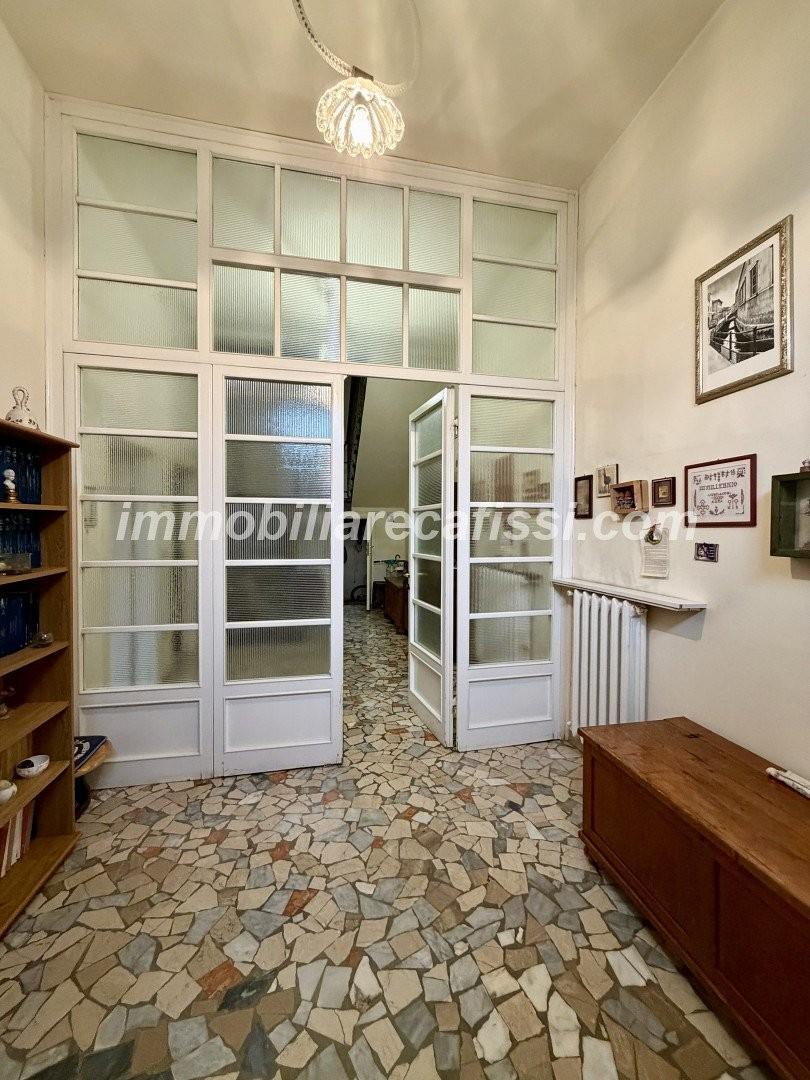 Casa indipendente con terrazzo, Prato i ciliani