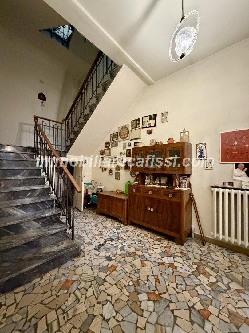Casa indipendente con terrazzo, Prato i ciliani
