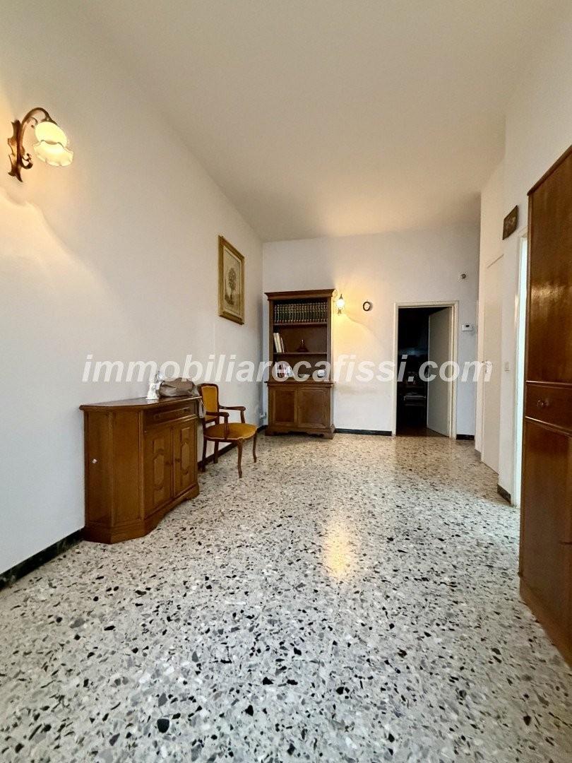 Casa indipendente con terrazzi a Poggio a Caiano