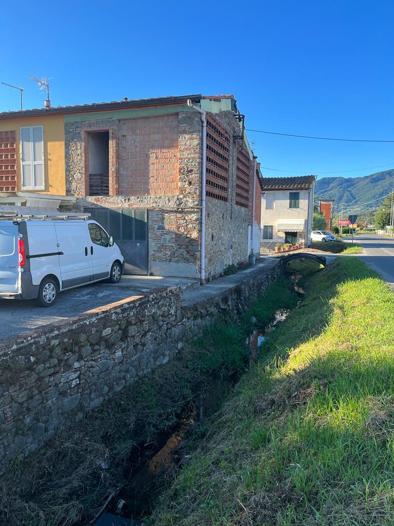 Villa in vendita in via gheghi, Capannori