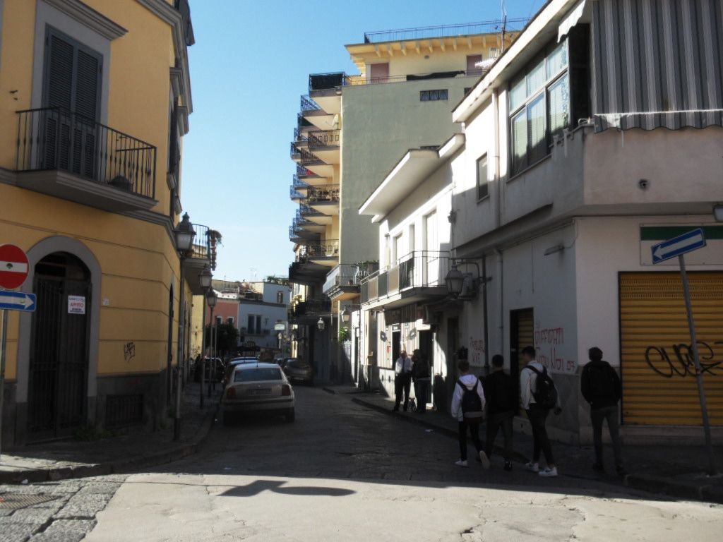 Locale commerciale in vendita, Pomigliano d'Arco sole