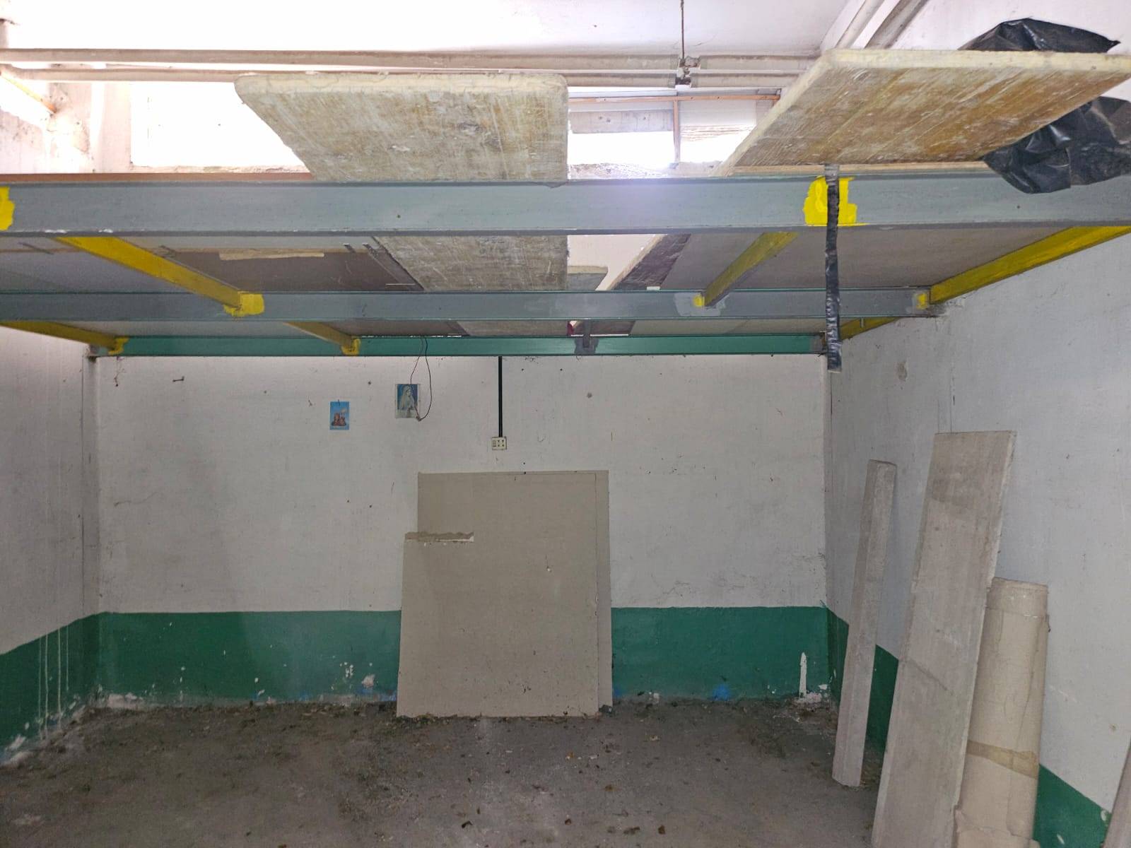 Box in vendita a Pomigliano d'Arco