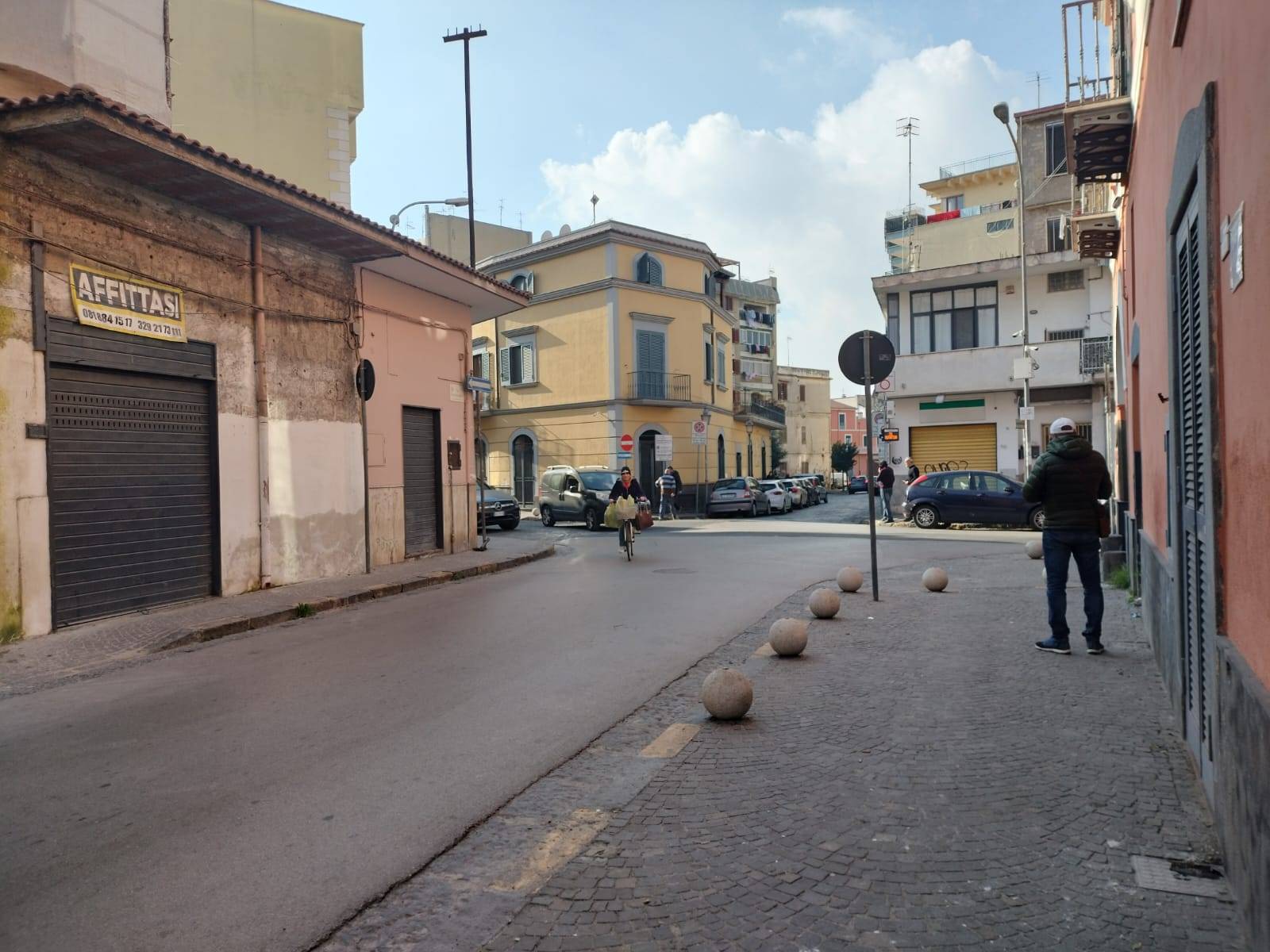 edificio in vendita a Pomigliano d'Arco