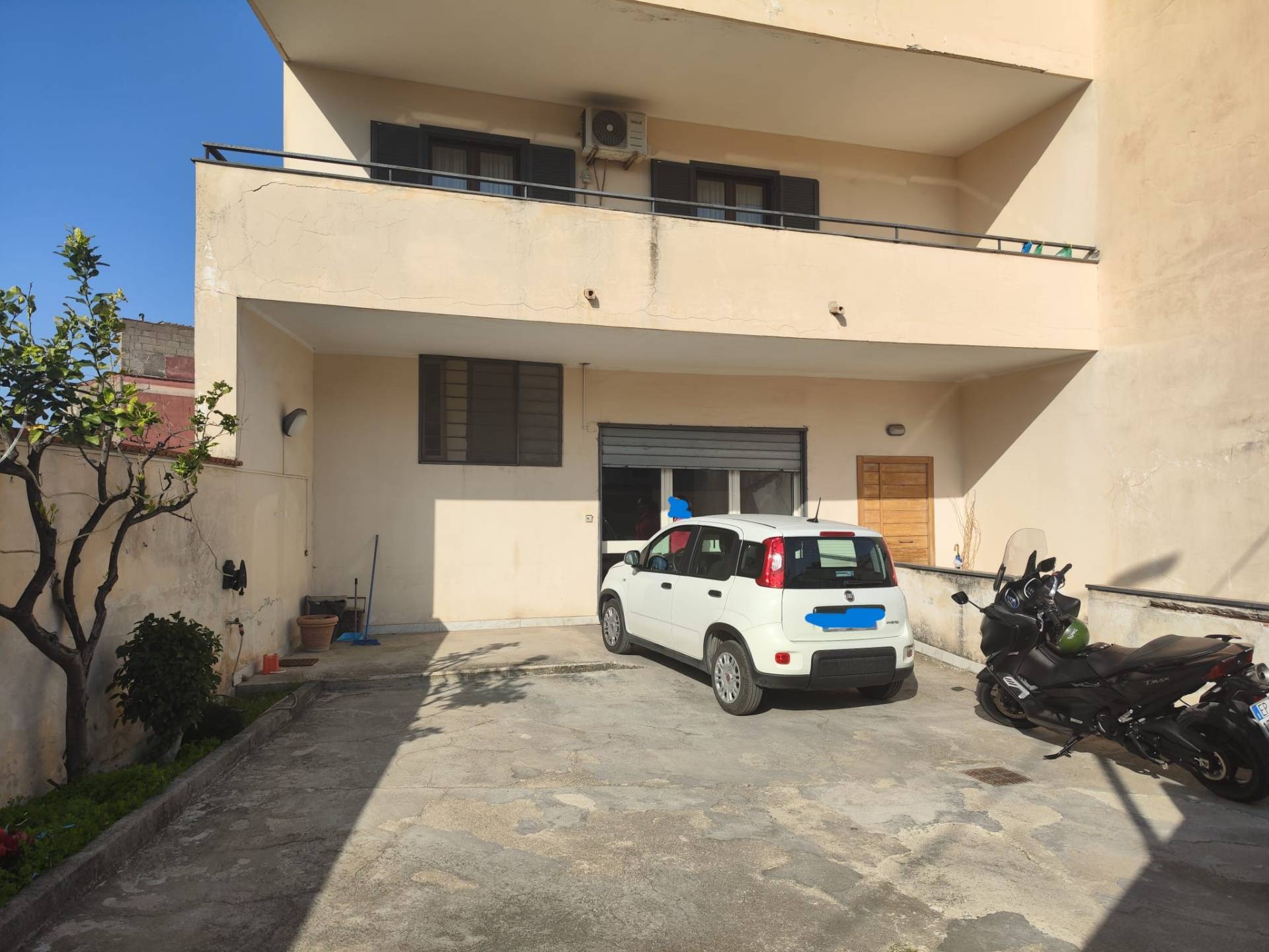 Locale commerciale in affitto a Sant'Anastasia