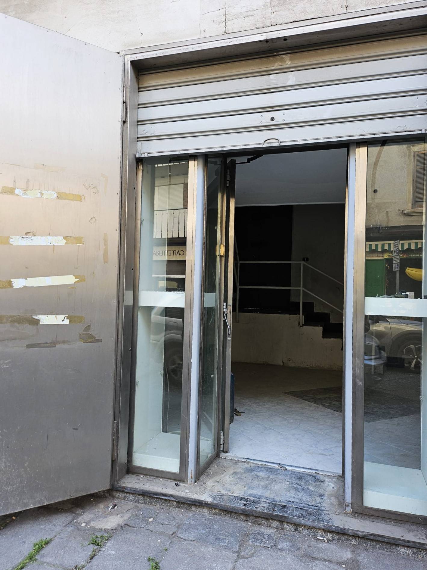 locale commerciale in affitto a Pomigliano d'Arco