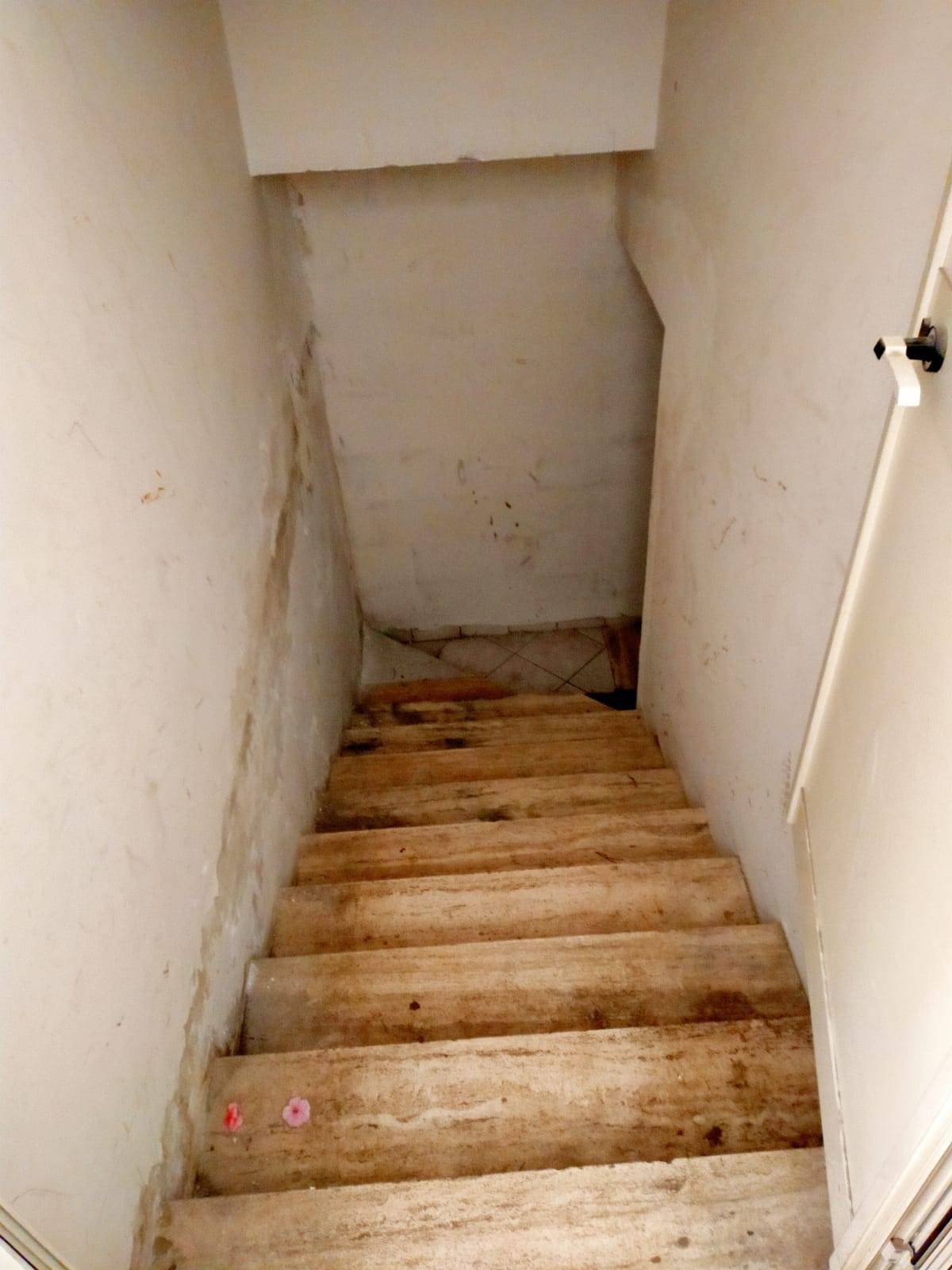 Locale commerciale in affitto a Pomigliano d'Arco