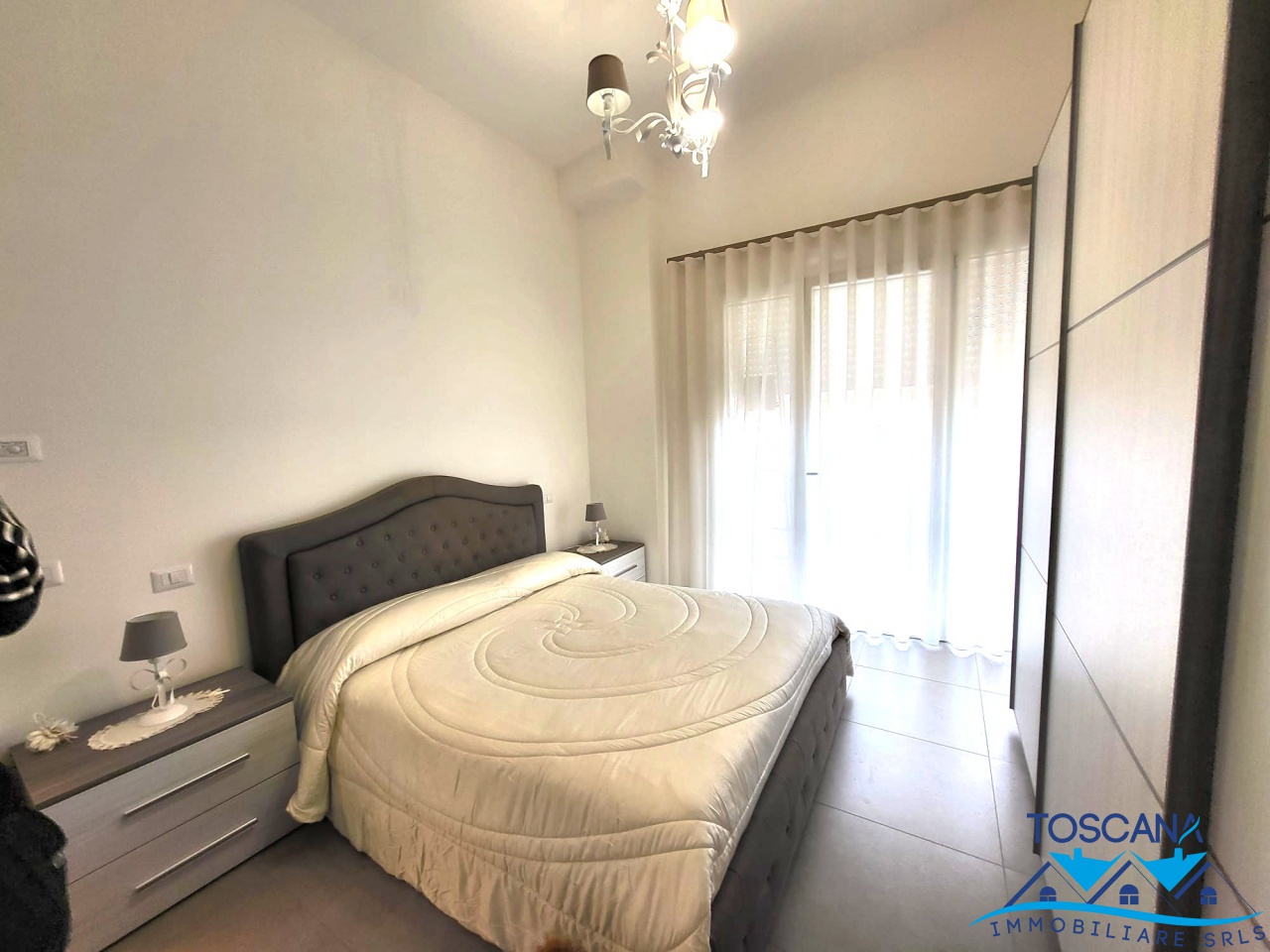 Trilocale con terrazzo a Firenze