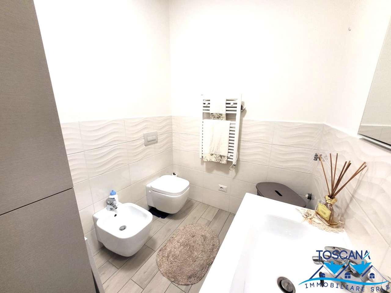 Trilocale con terrazzo a Firenze