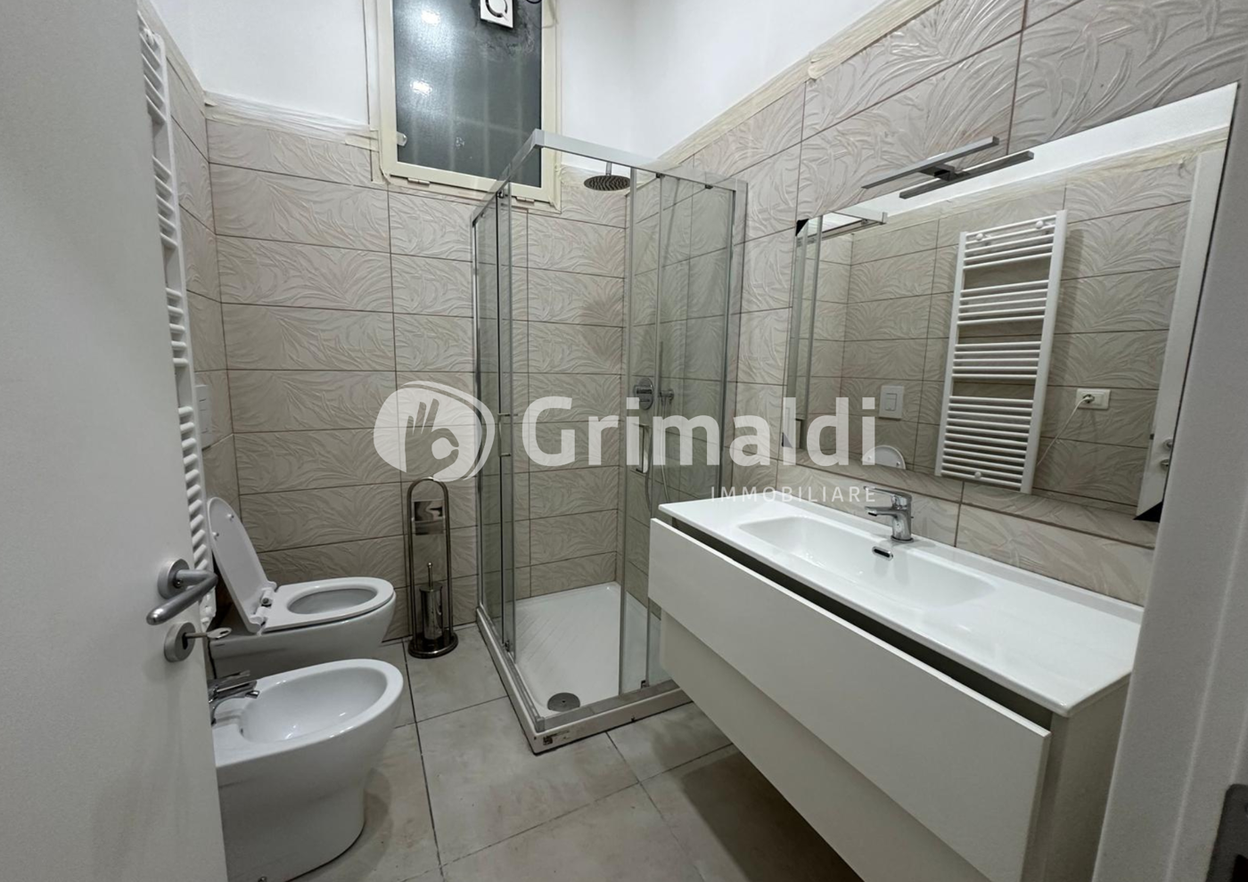 Attivit� commerciale Albergo in affitto/gestione a Battipaglia