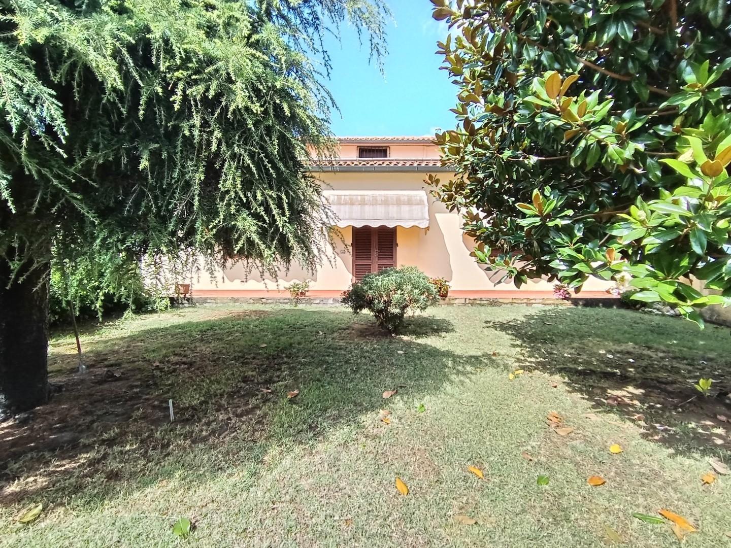 Villa con giardino, San Giuliano Terme arena metato