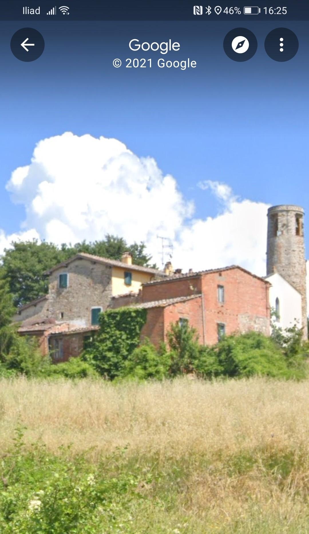 Rustico da ristrutturare a Castelnuovo Berardenga