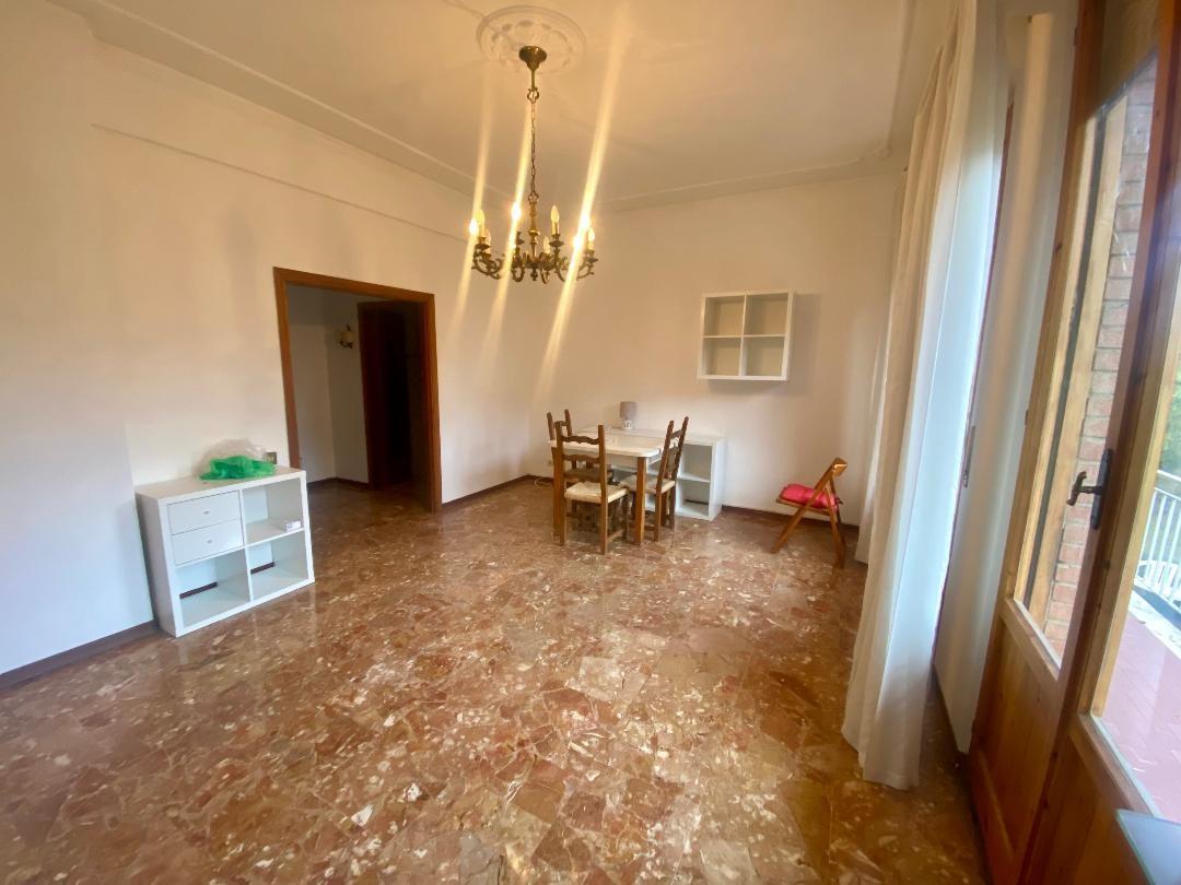 Appartamento con terrazzi, Siena acquacalda