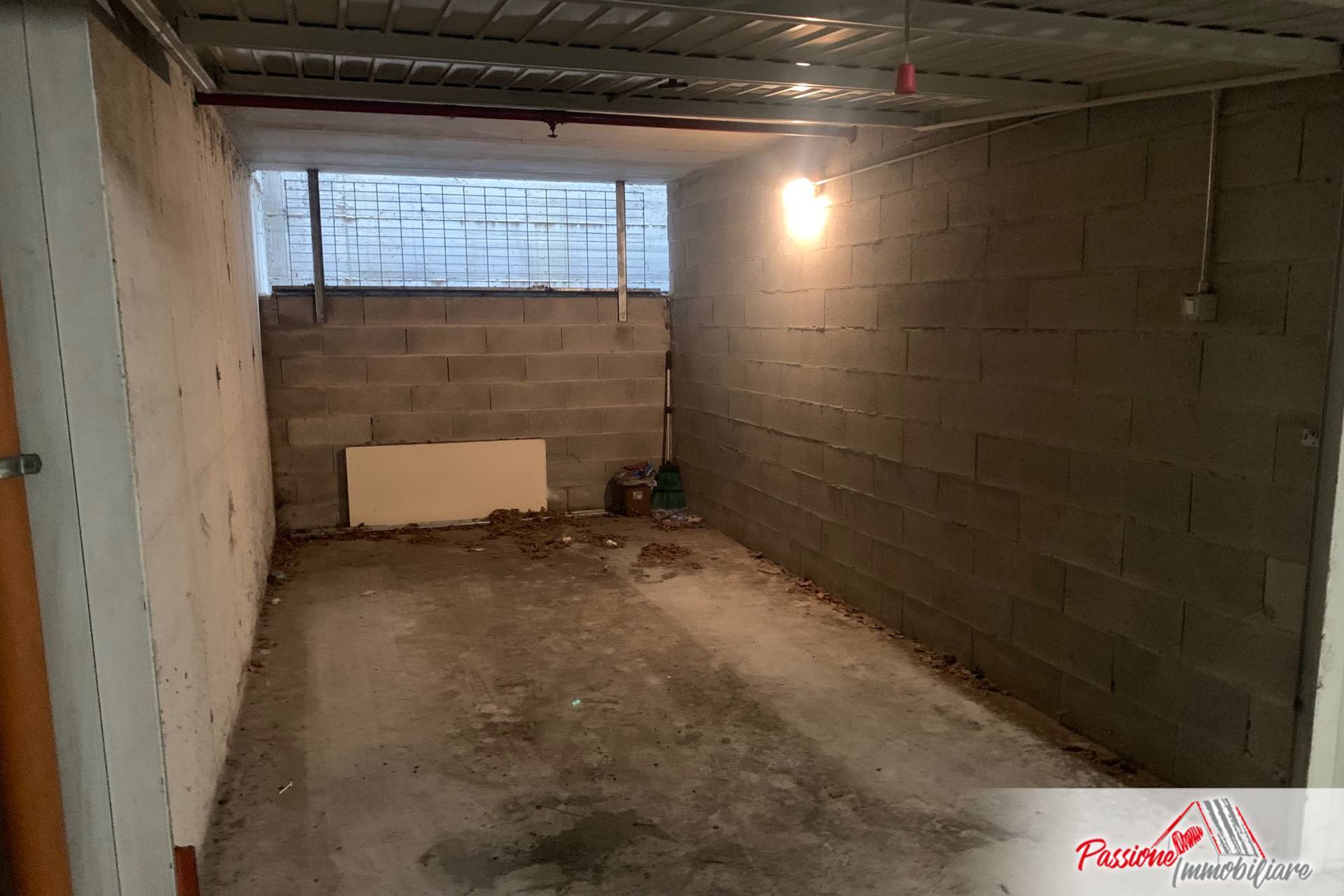 Garage in vendita a Verona, Golosine