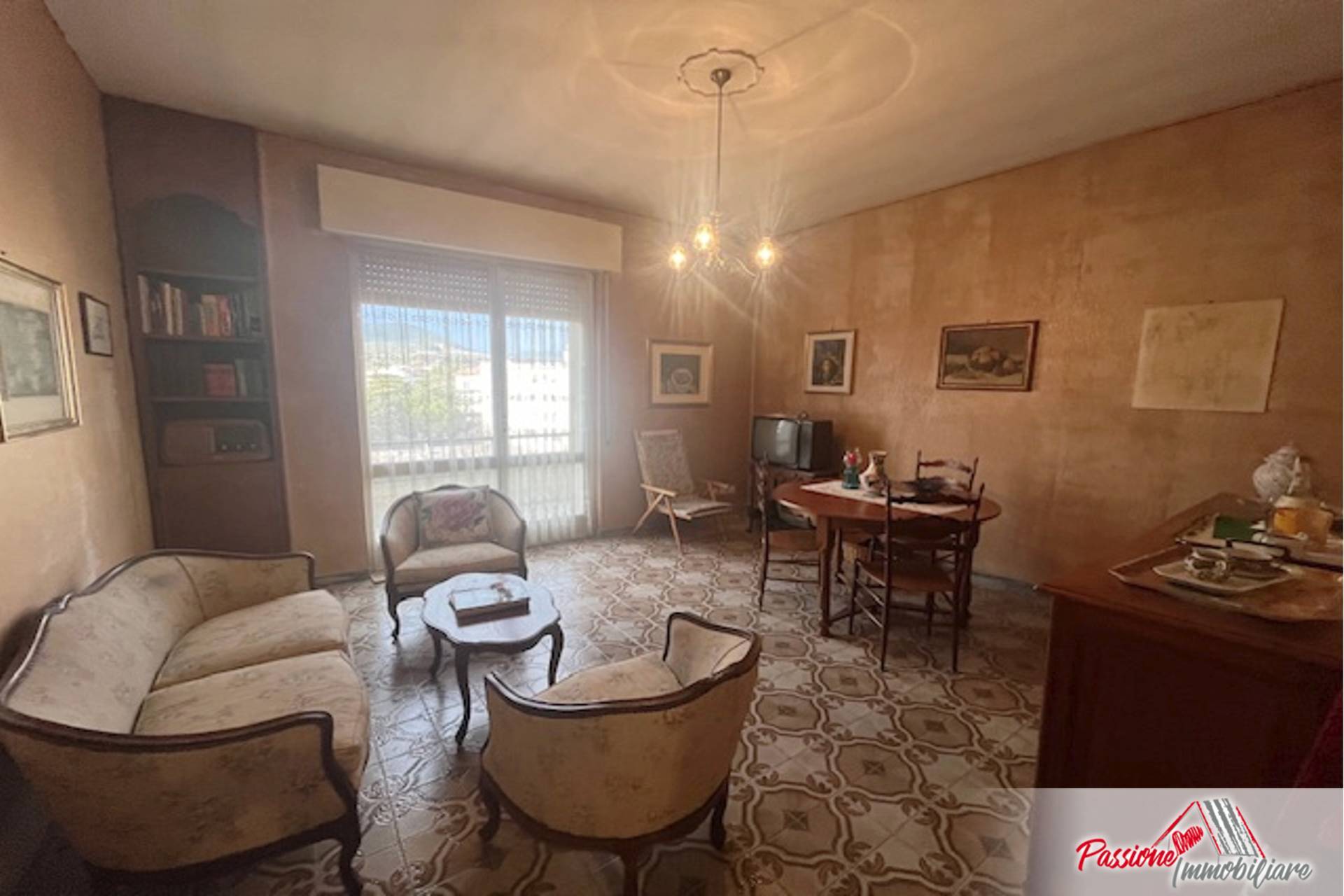 Appartamento in vendita a Verona, Ponte Crencano