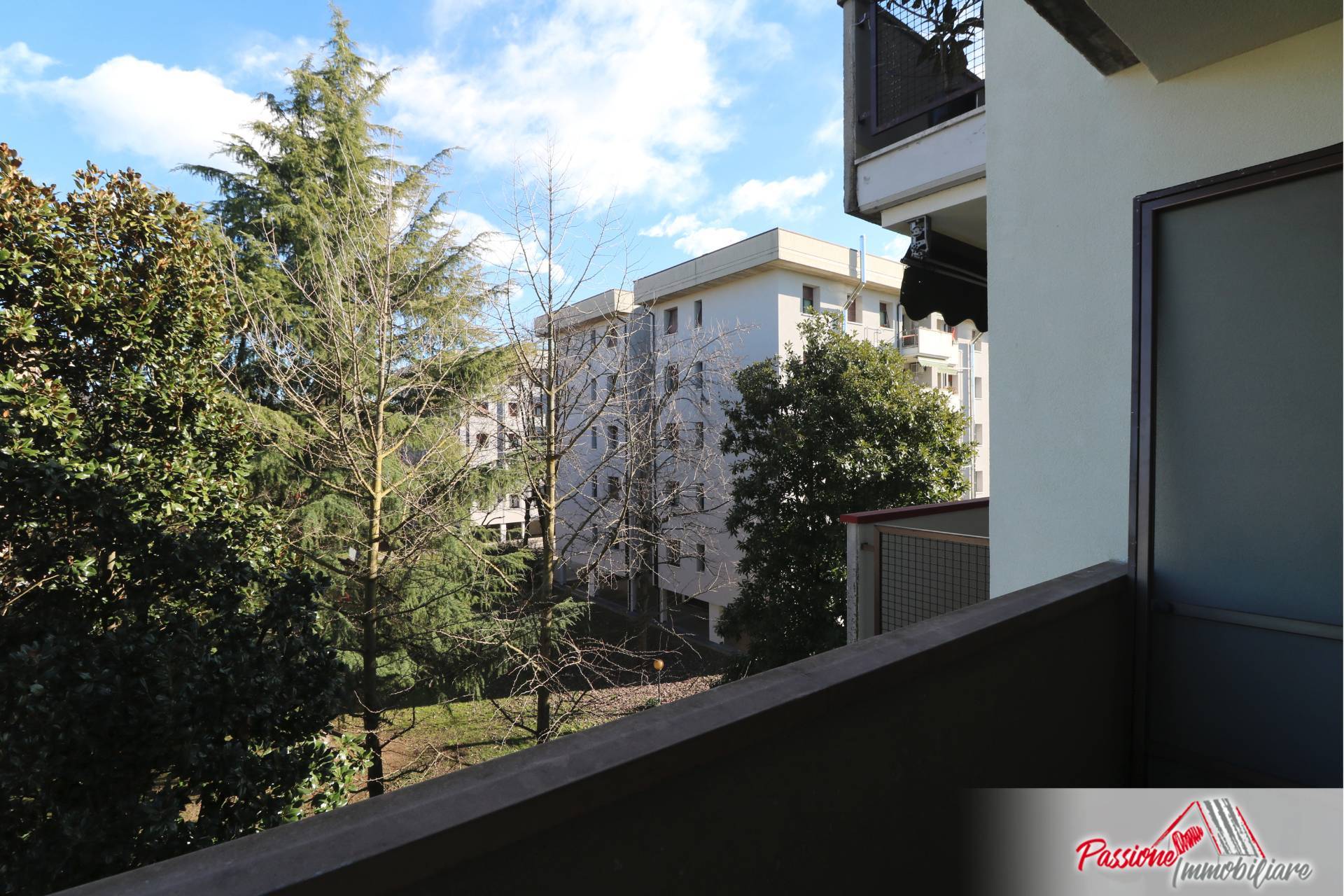 Appartamento in vendita a Verona, Borgo Nuovo