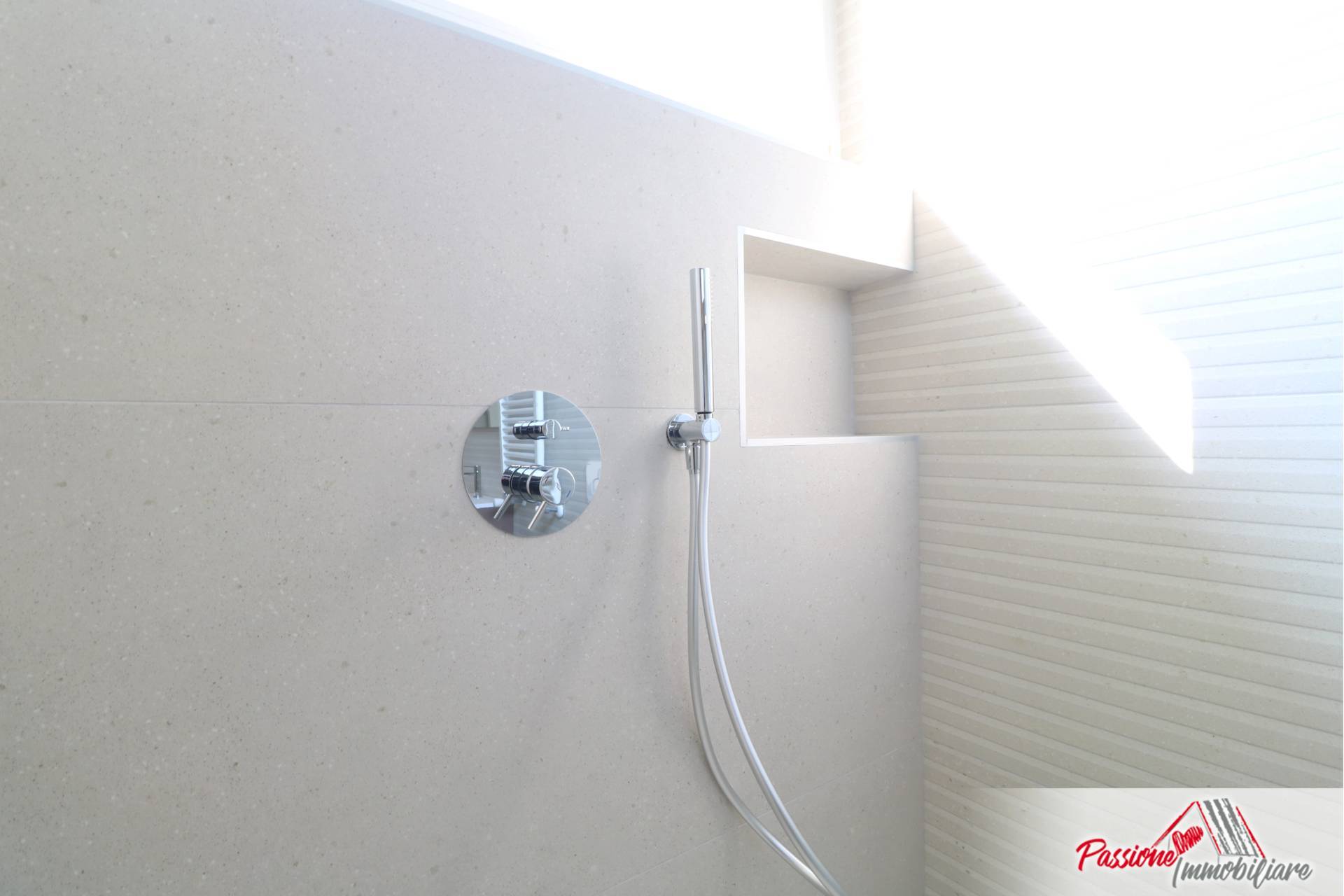 Appartamento in vendita a Verona, Ponte Crencano