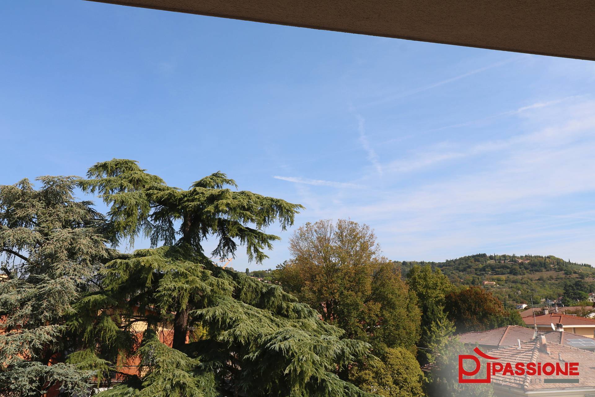 Appartamento in vendita a Verona, Parona