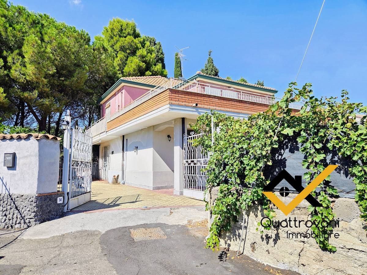 Casa singola in affitto a Pedara