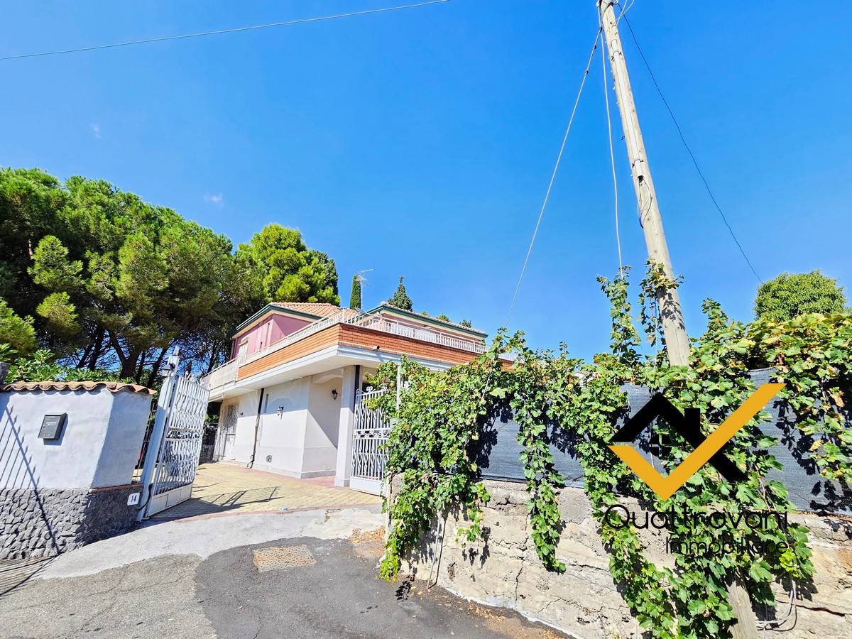 Casa singola in affitto a Pedara