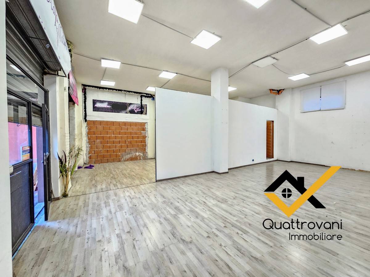 Locale commerciale in affitto a Catania