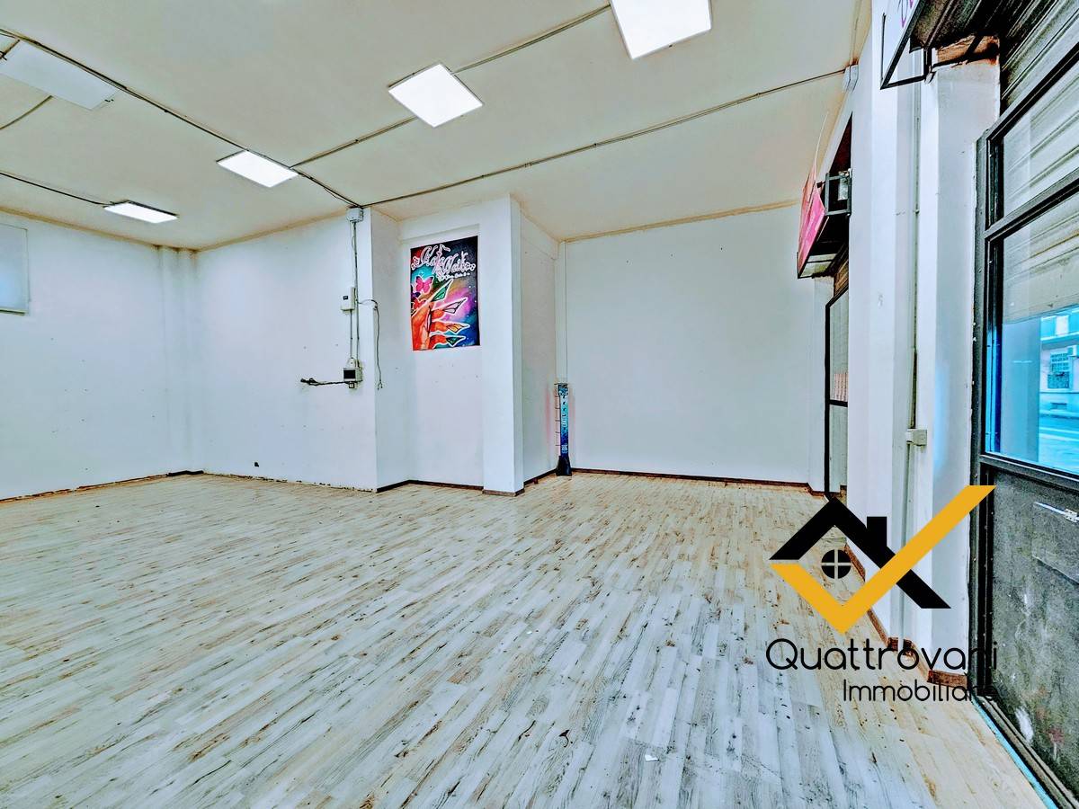 Locale commerciale in affitto a Catania