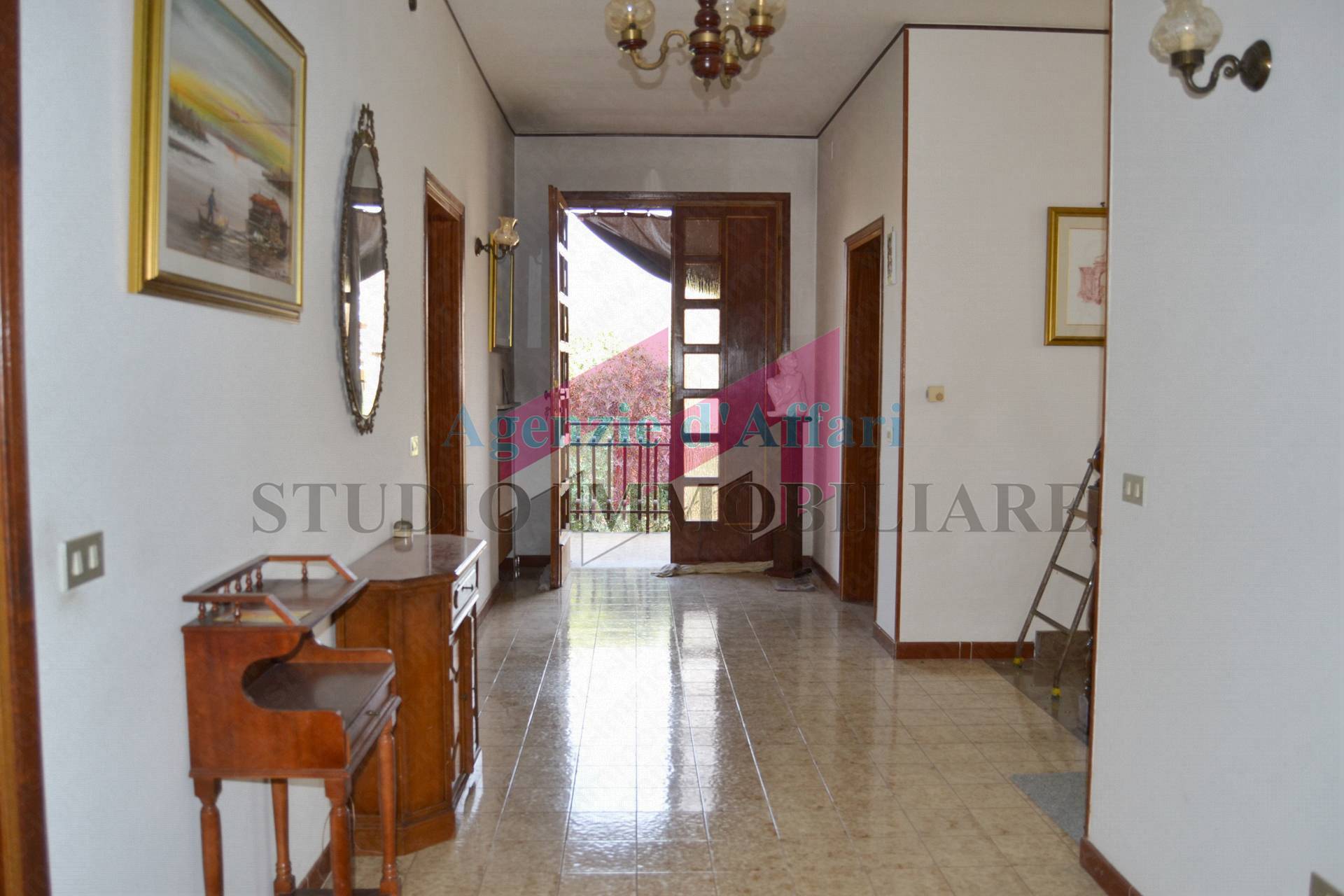 Porzione di bifamiliare in vendita a Castelnovo Bariano