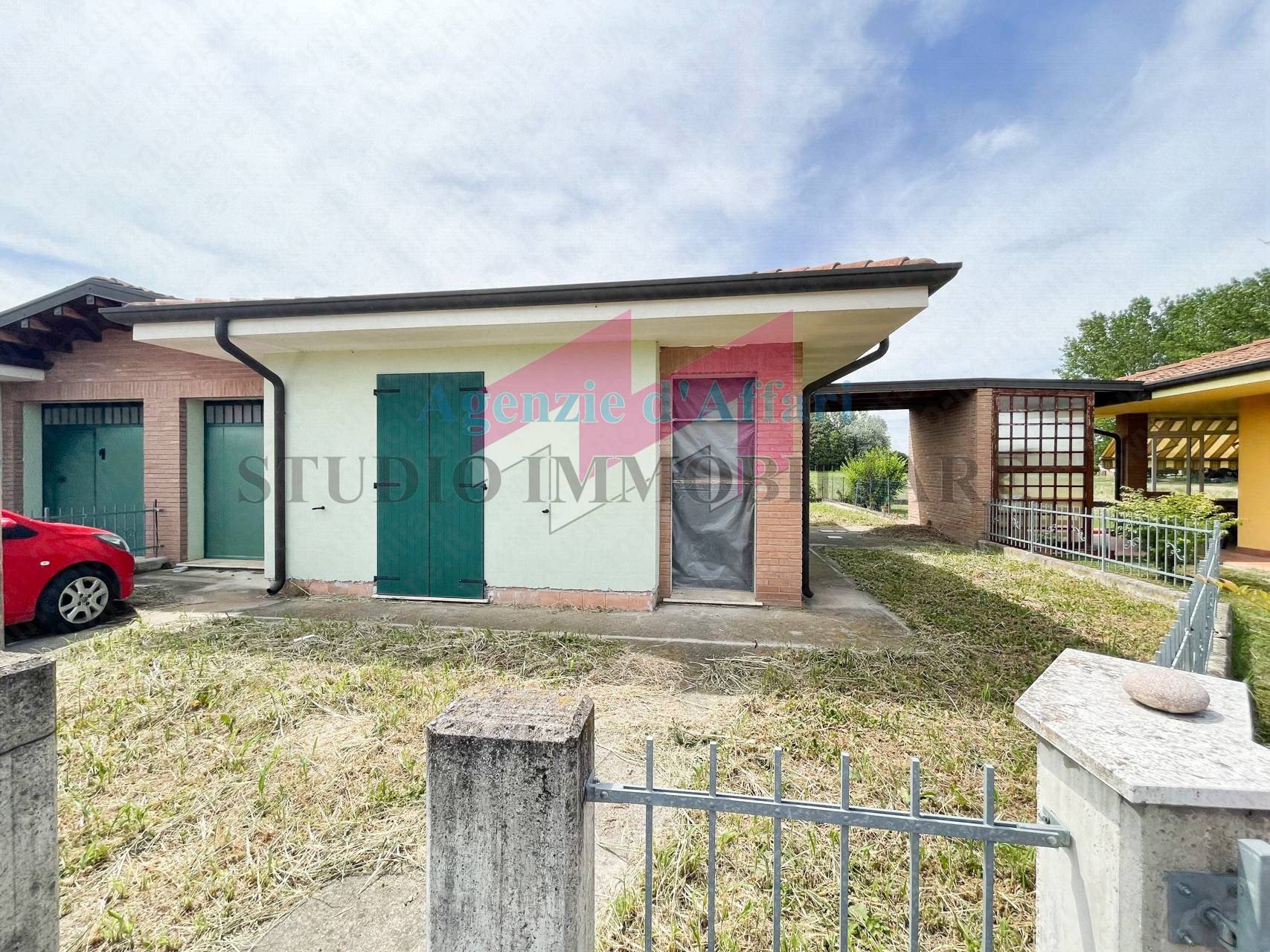 Bifamiliare in vendita a Borgocarbonara