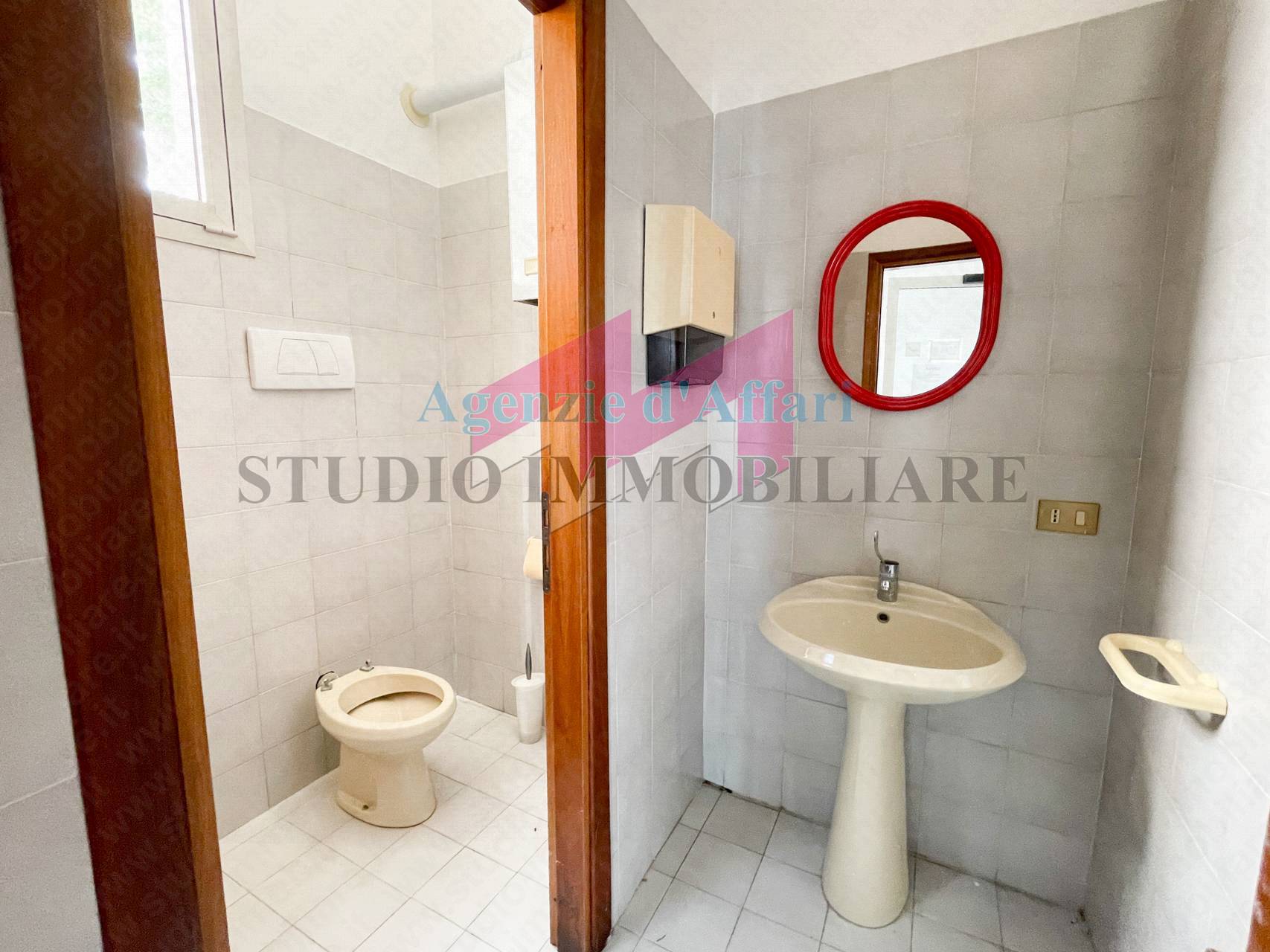 Negozio in vendita a Castelmassa