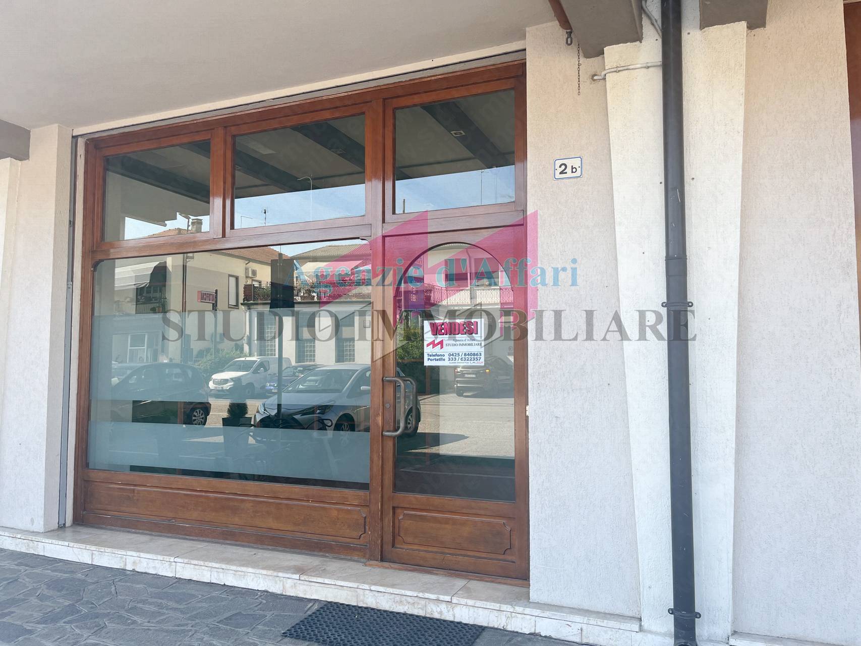 Negozio in vendita a Castelmassa