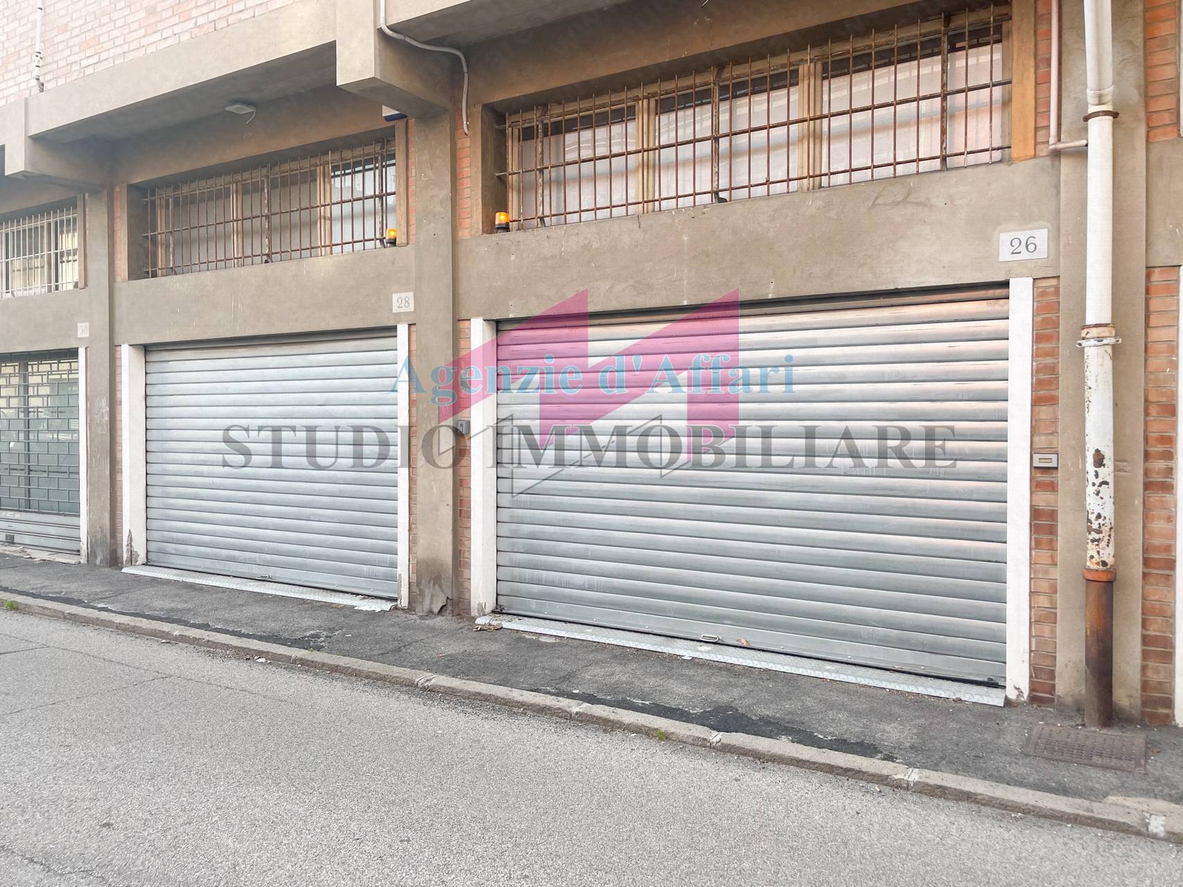 Box o garage in vendita a Ferrara