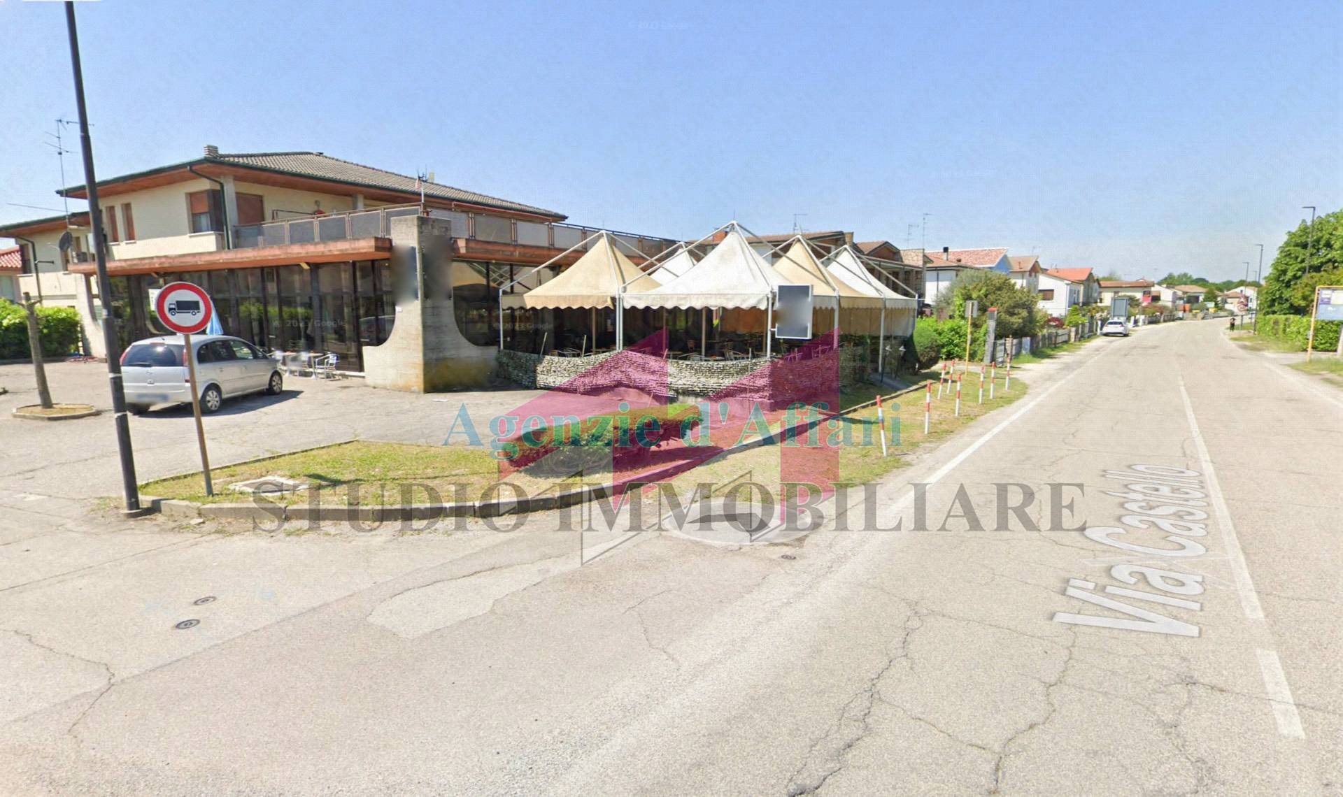 Locale commerciale in vendita a Castelnovo Bariano