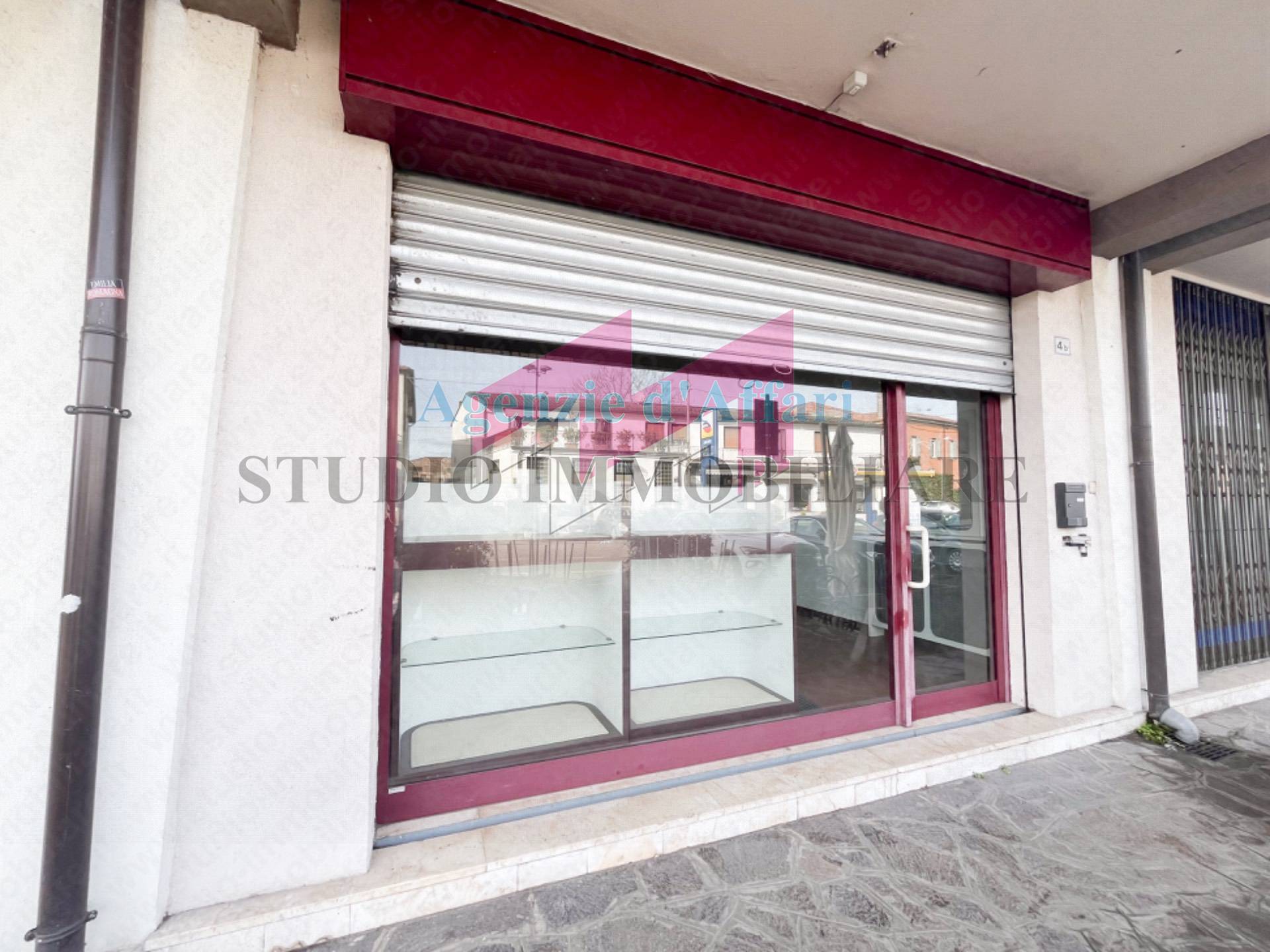 Negozio in vendita a Castelmassa