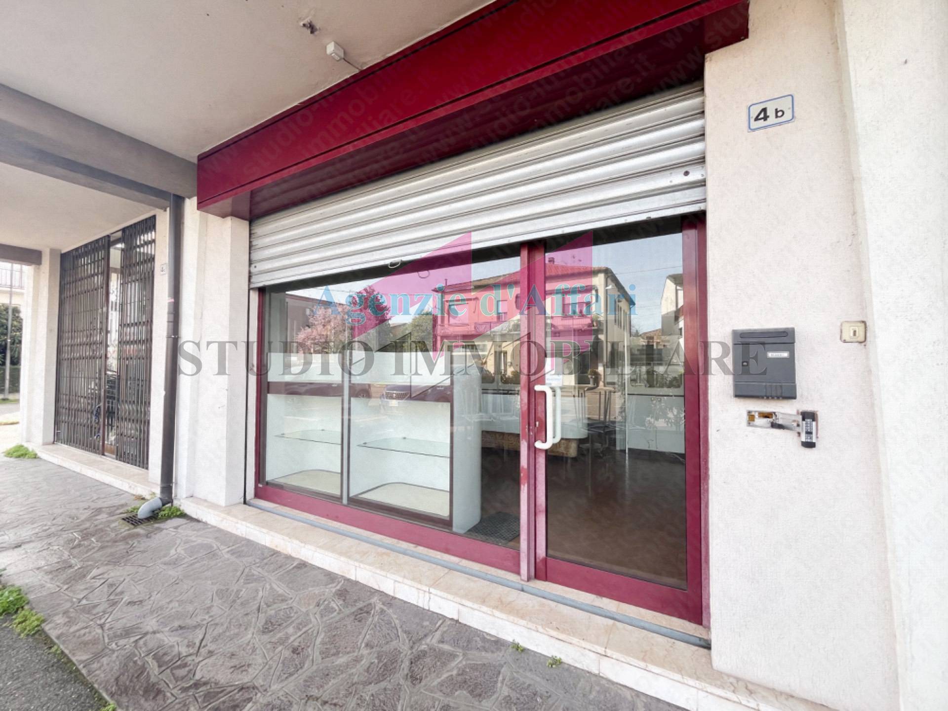 Negozio in vendita a Castelmassa