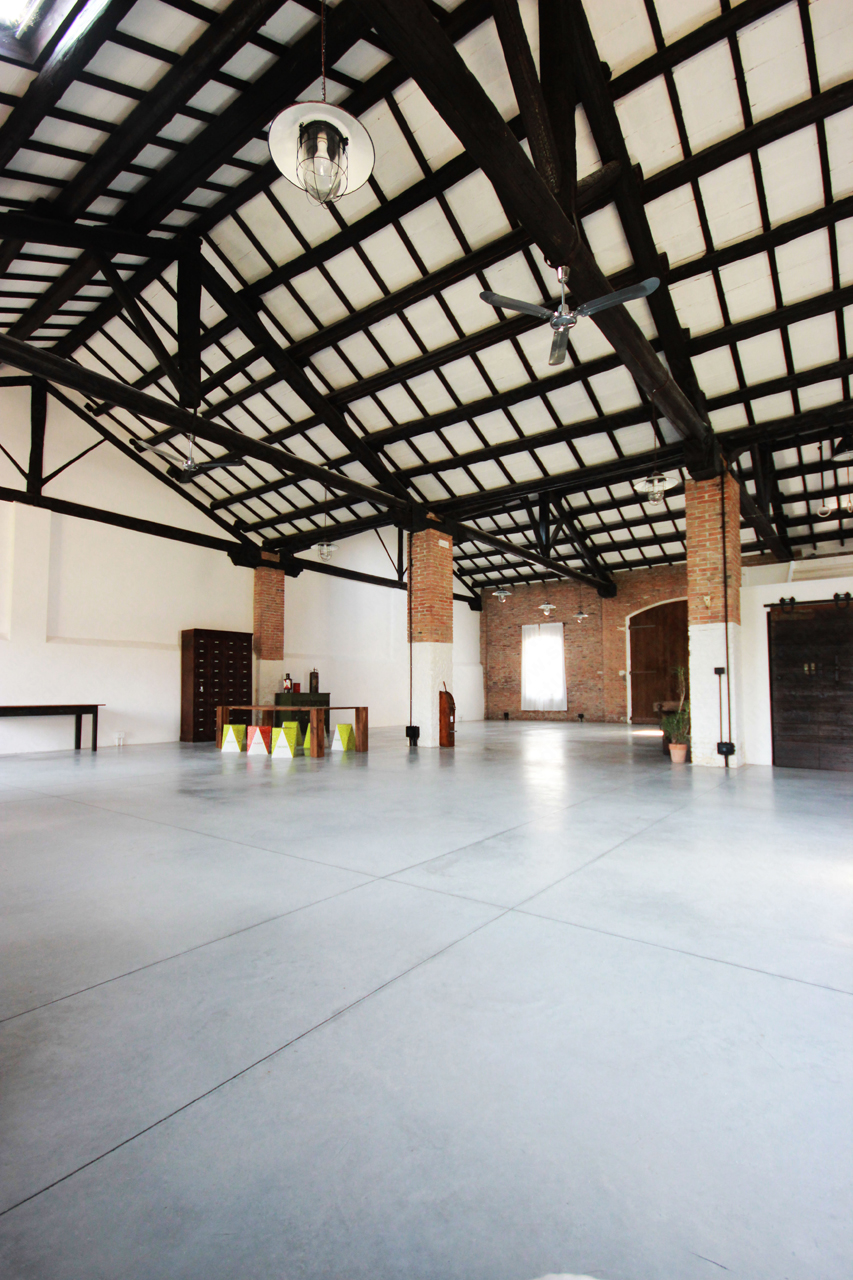 Locale commerciale in affitto a Castelmassa