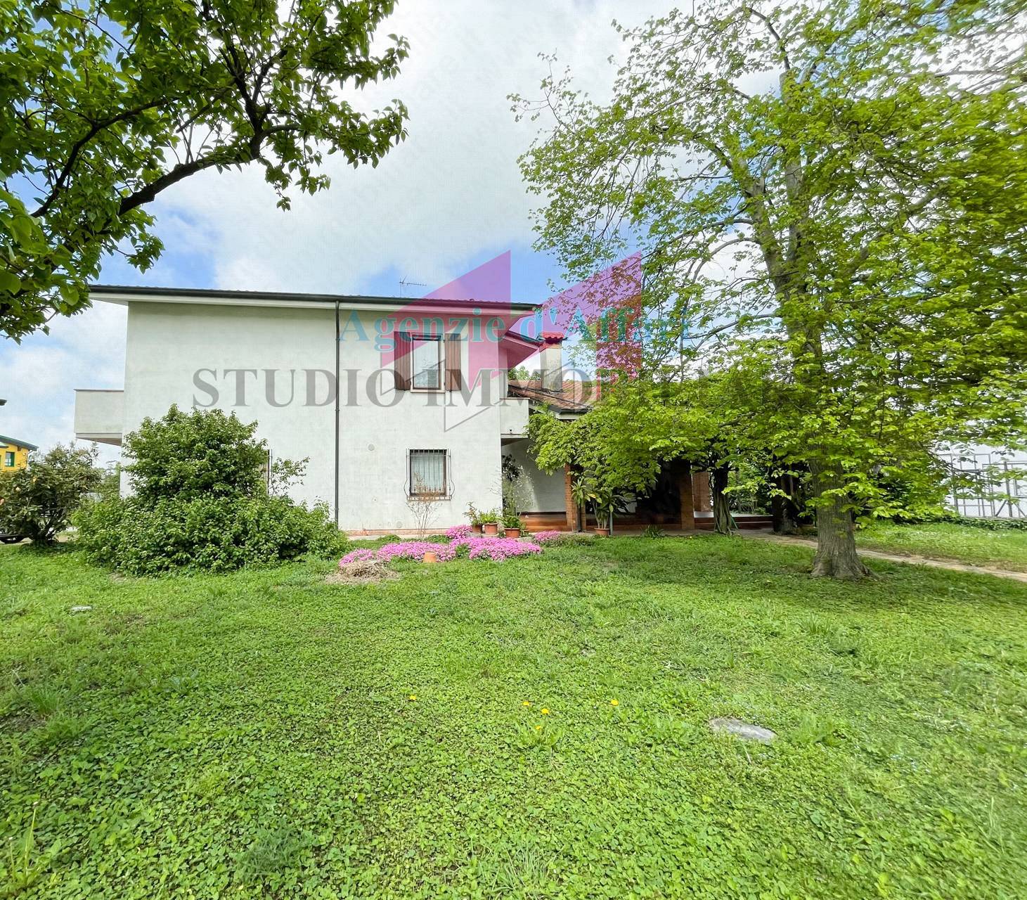 Villa Singola in vendita a Sermide e Felonica