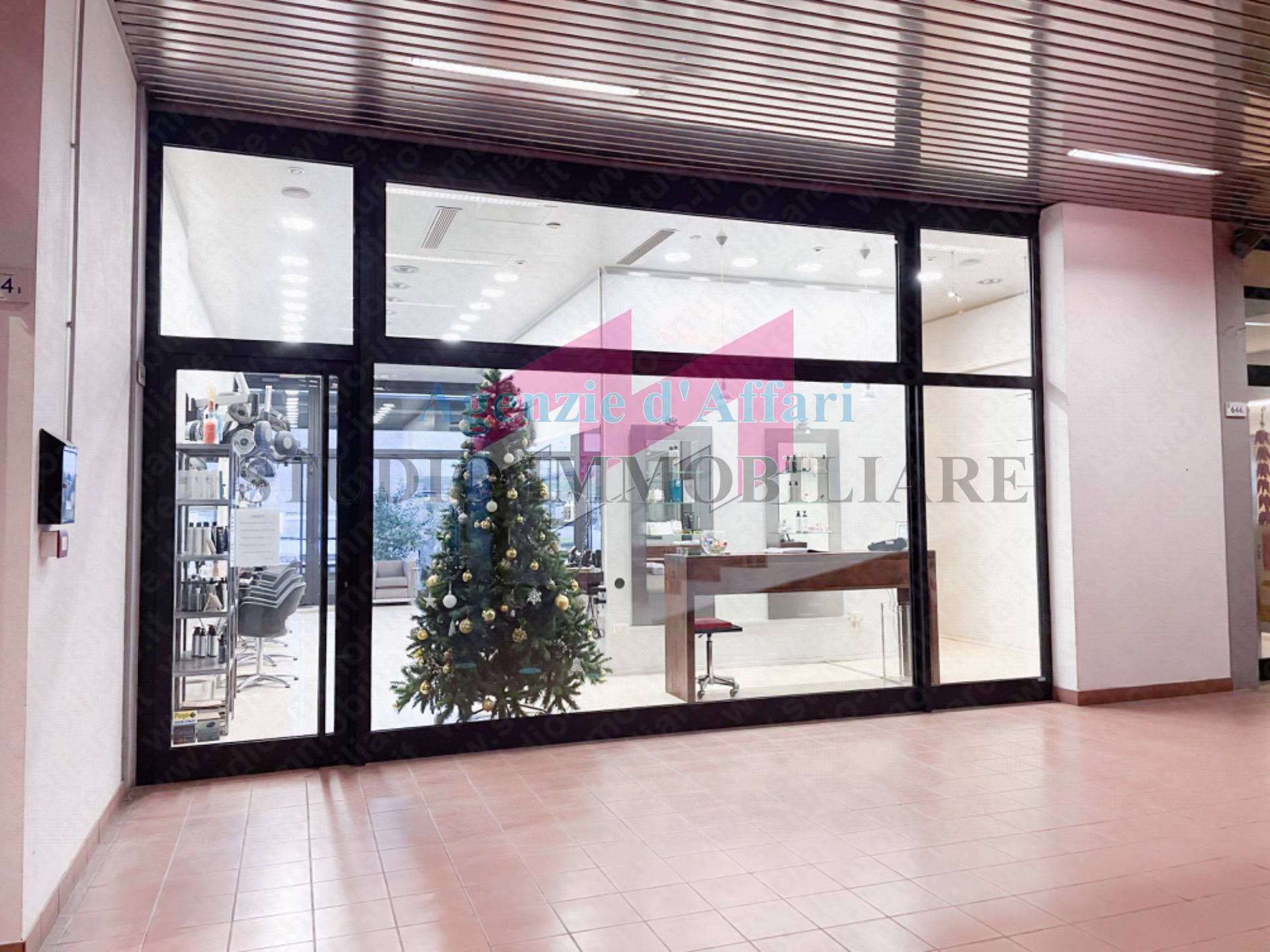 Negozio in vendita a Castelnovo Bariano