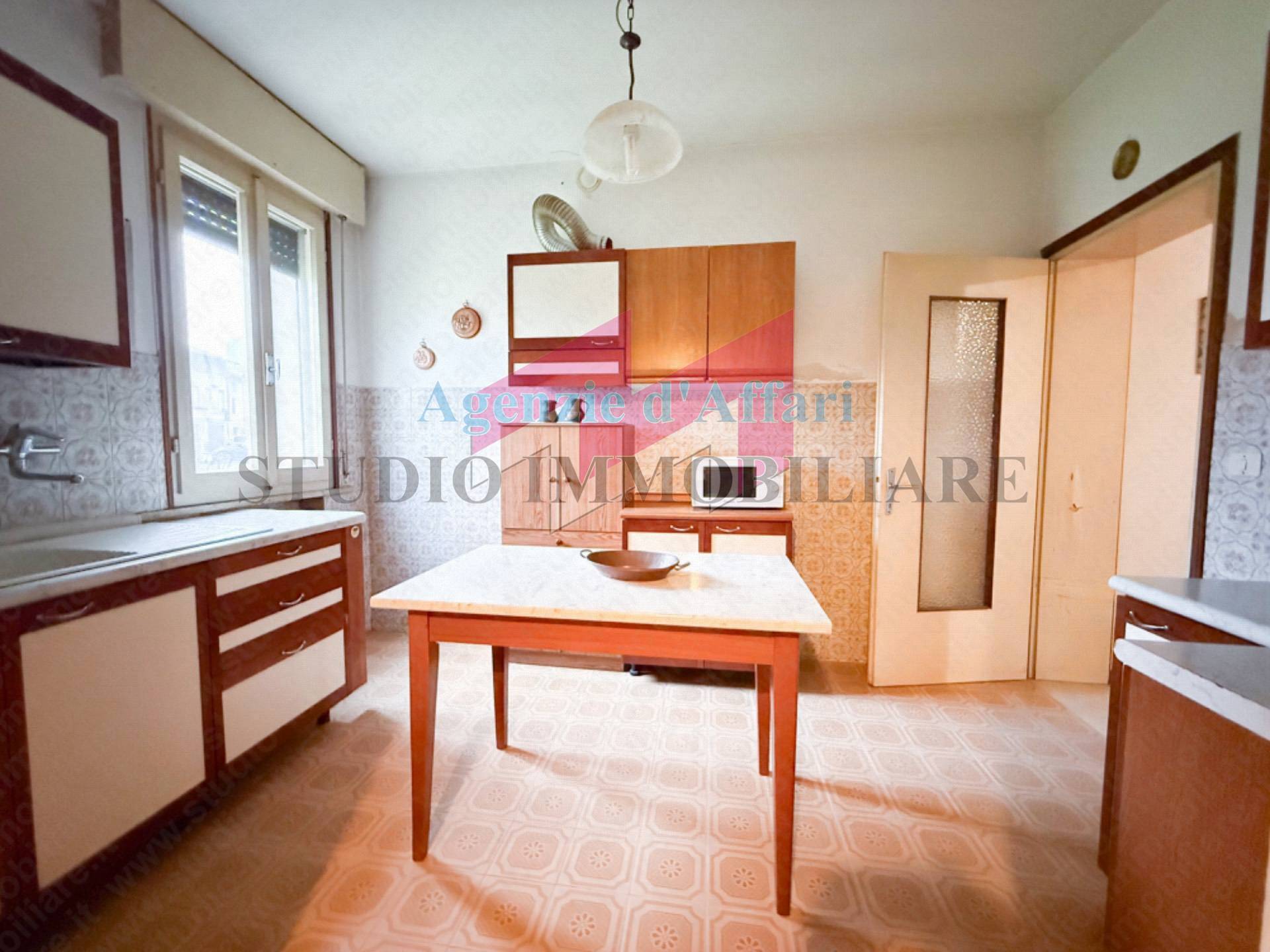 Bifamiliare in affitto a Moglia