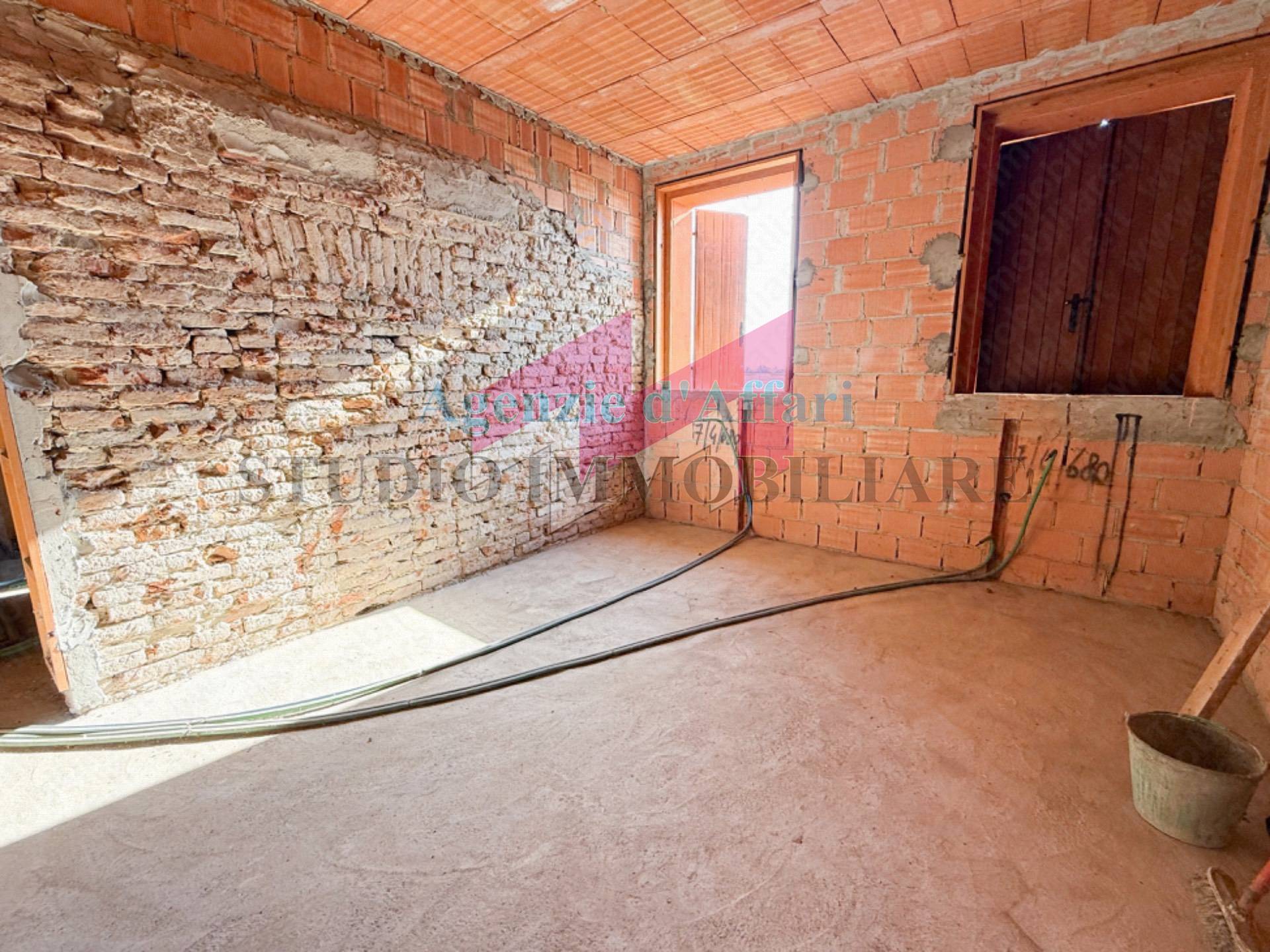 Porzione di bifamiliare in vendita a Castelmassa