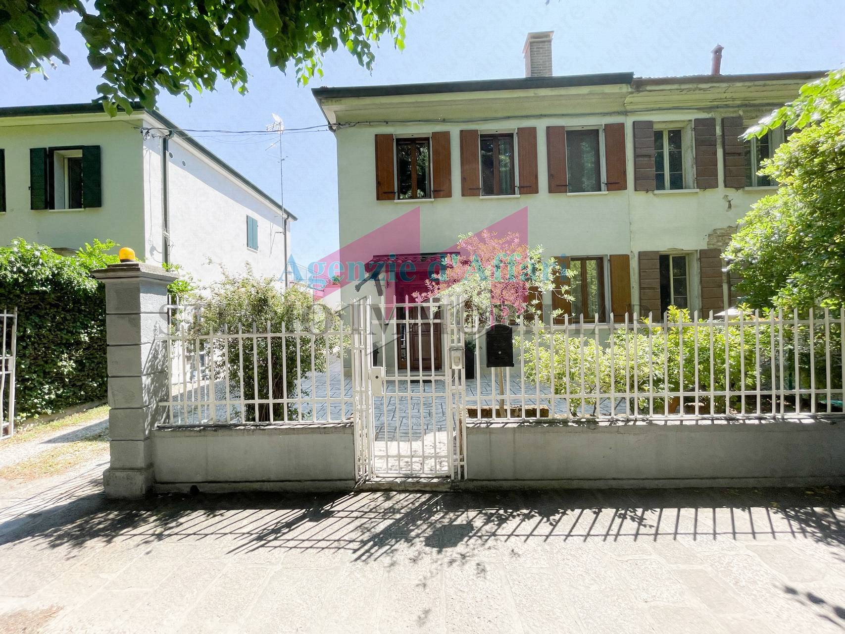 Bifamiliare in vendita a Castelmassa