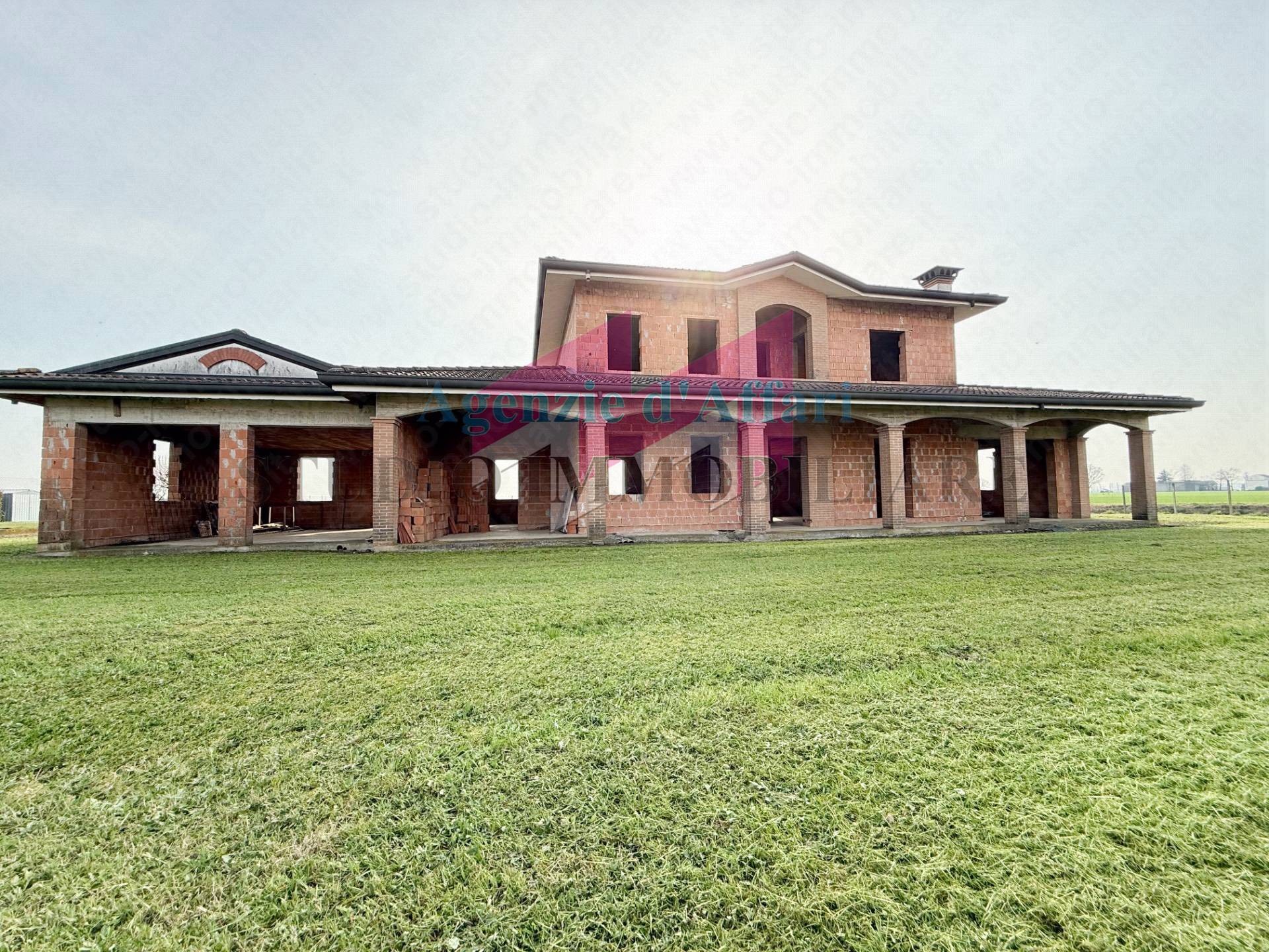 Villa Singola in vendita a Castelnovo Bariano